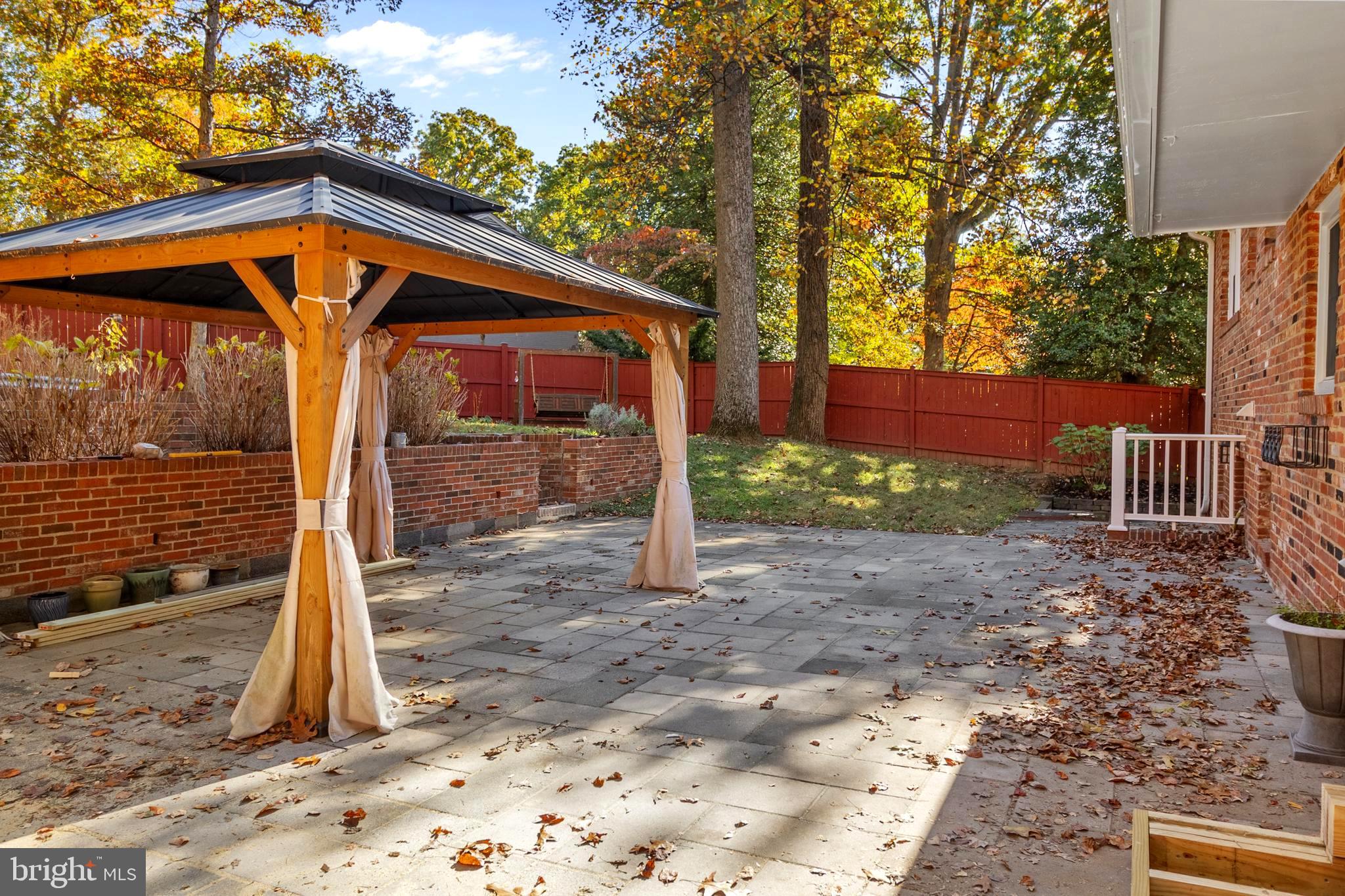 FALLS HILL - Residential