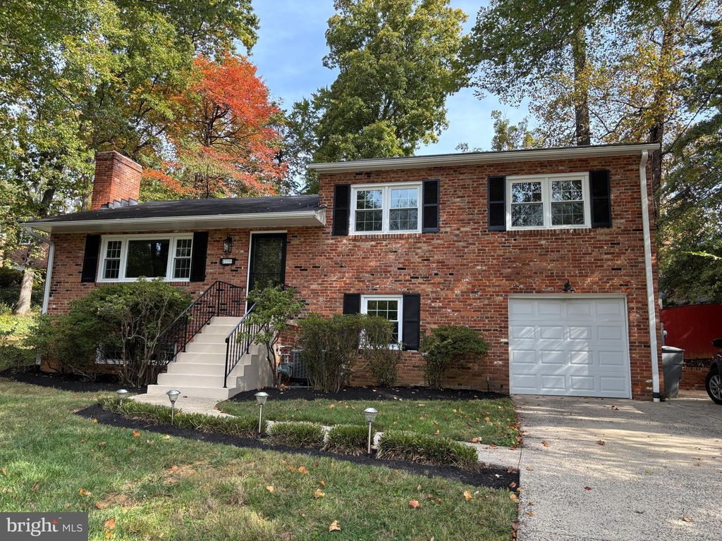 Photo of 2339 Barbour Road, FALLS CHURCH, VA 22043 (MLS # VAFX2266438)