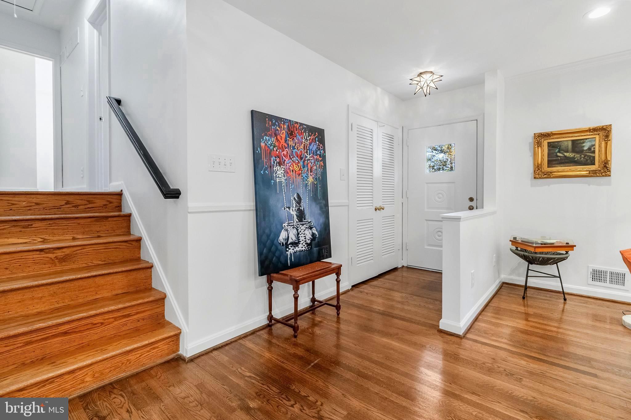 FALLS HILL - Residential