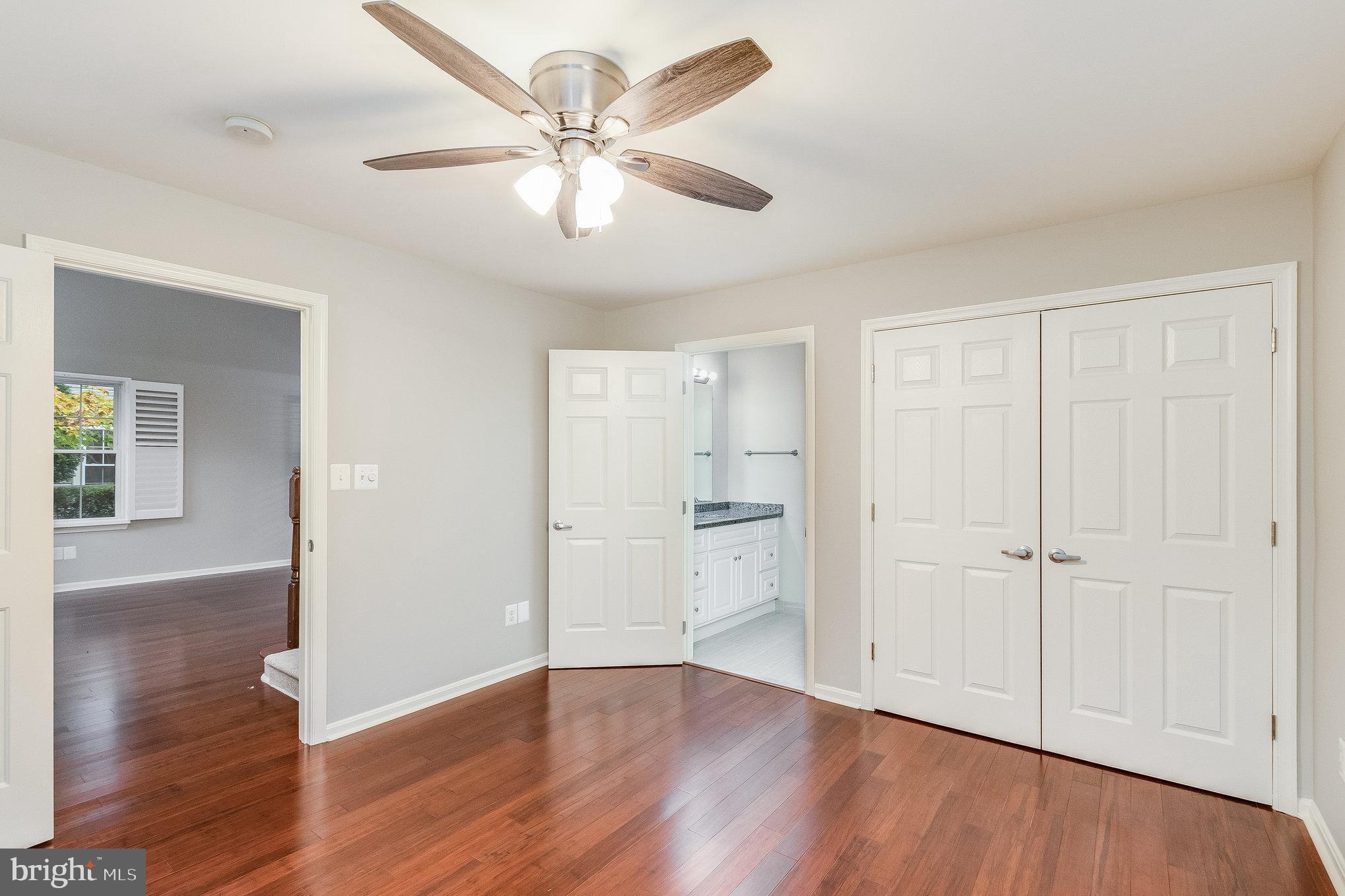 ASHBURN FARM - Residential Lease