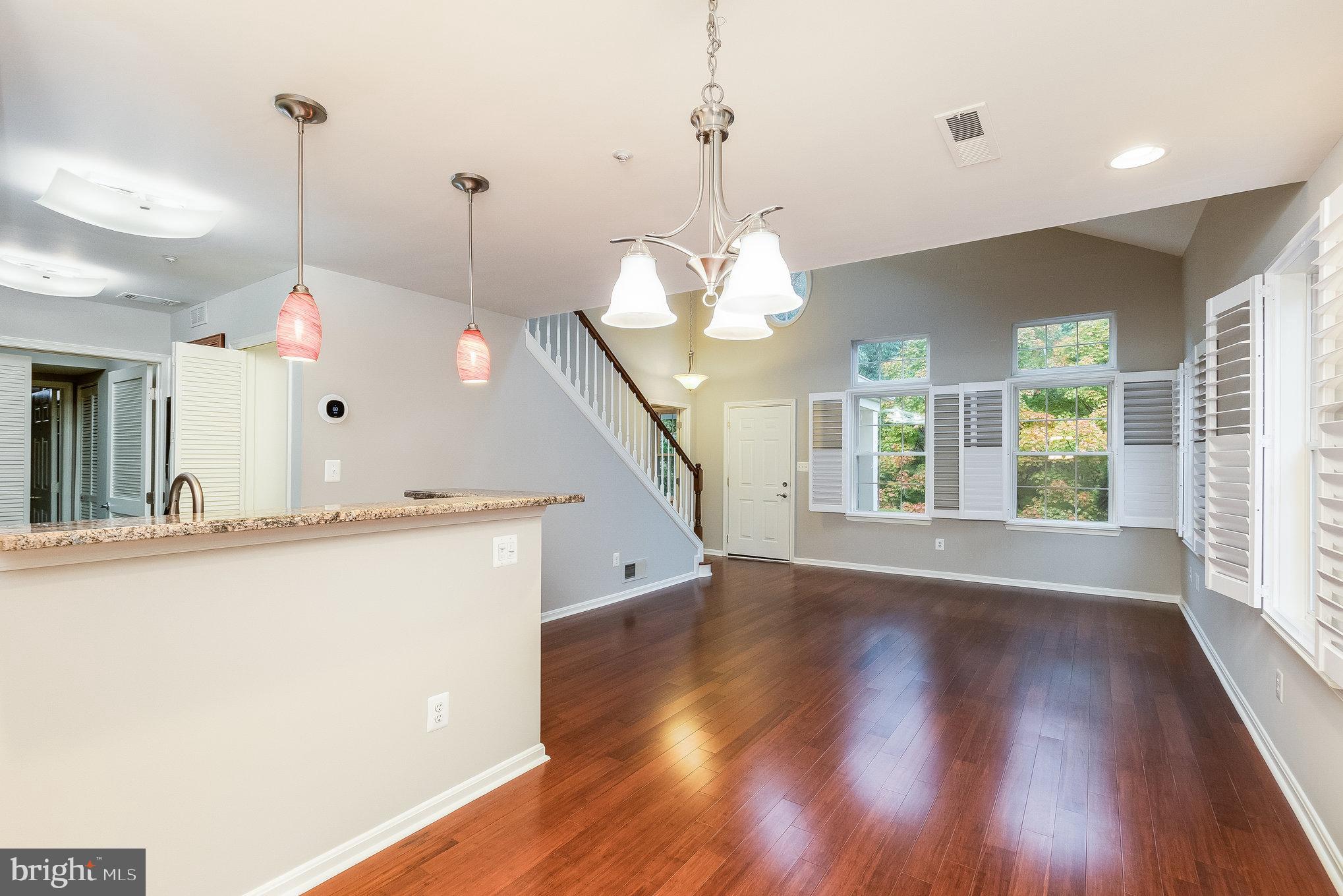 ASHBURN FARM - Residential Lease