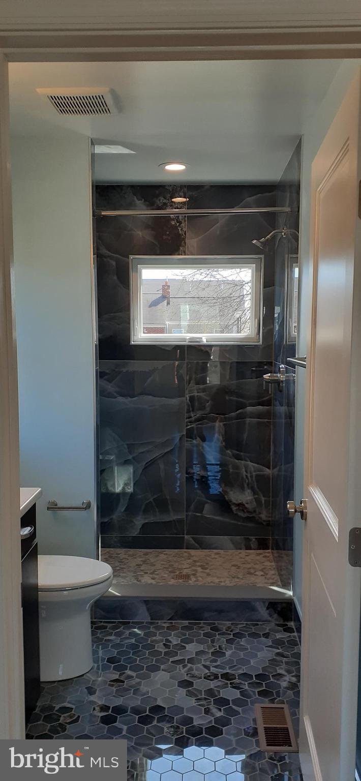 SOUTHGATE - Residential