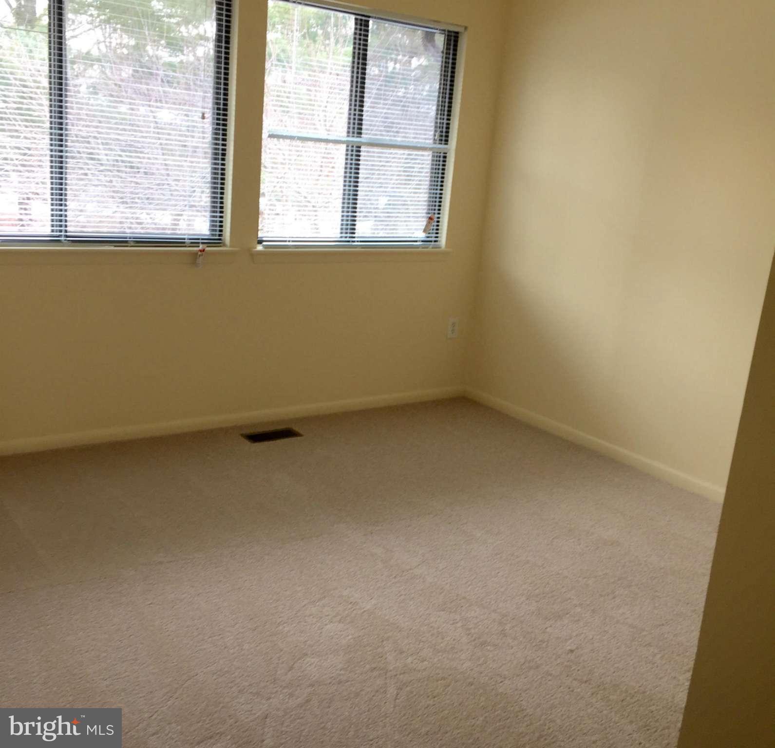 CHURCHILL TOWN SECTOR - Residential Lease