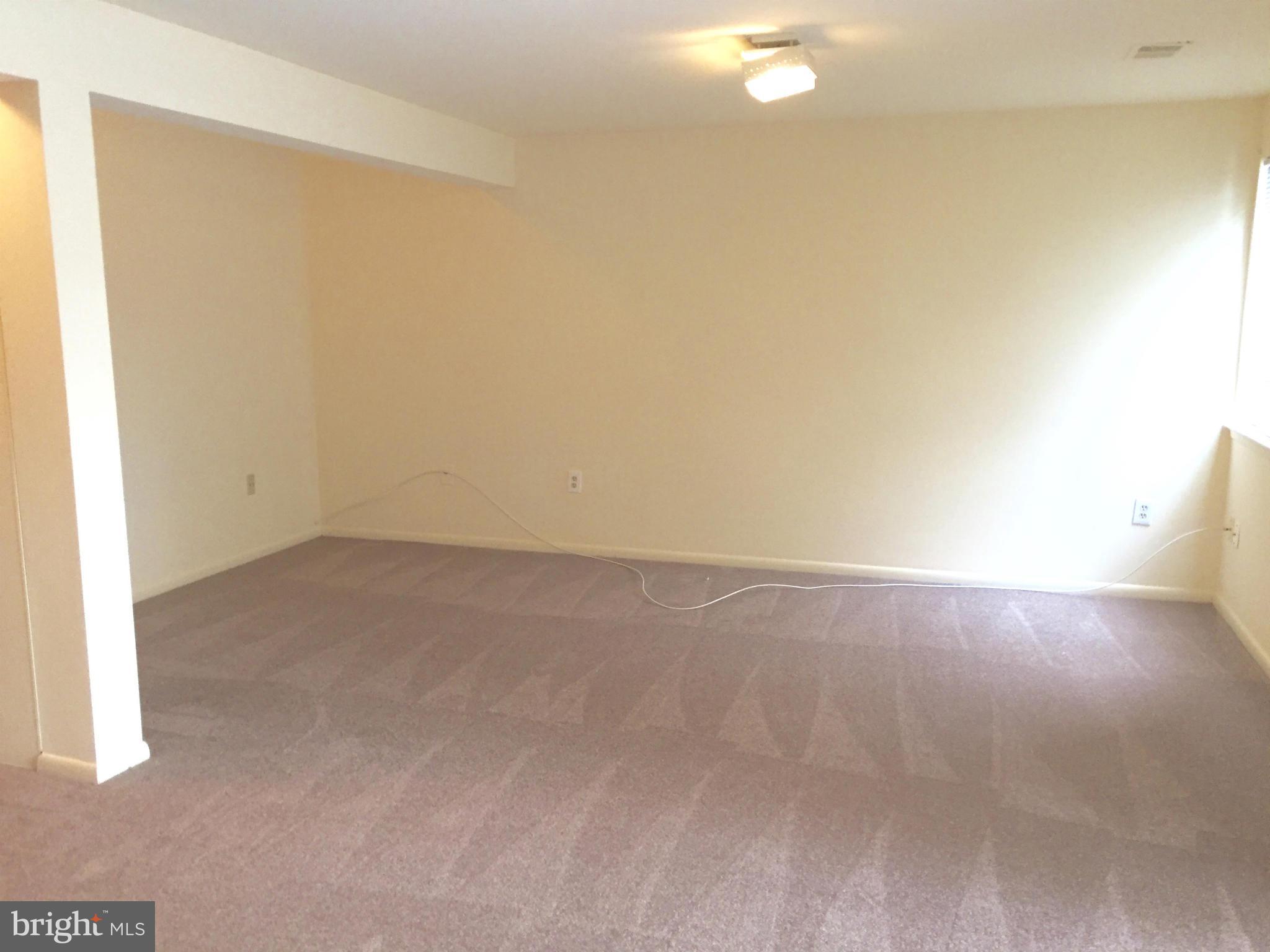 CHURCHILL TOWN SECTOR - Residential Lease