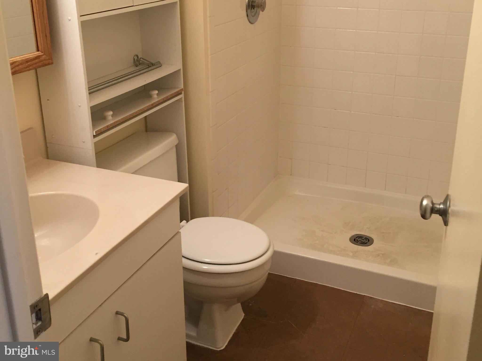 CHURCHILL TOWN SECTOR - Residential Lease