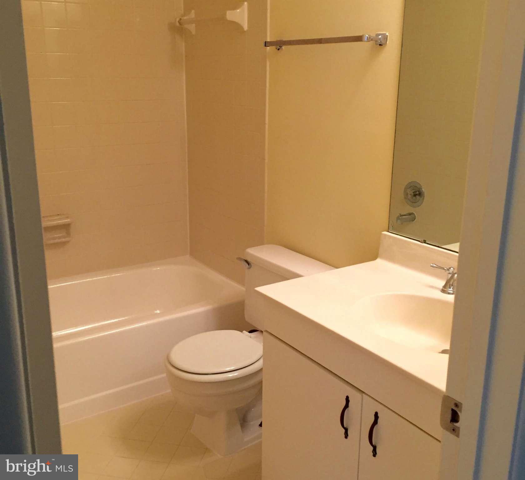 CHURCHILL TOWN SECTOR - Residential Lease