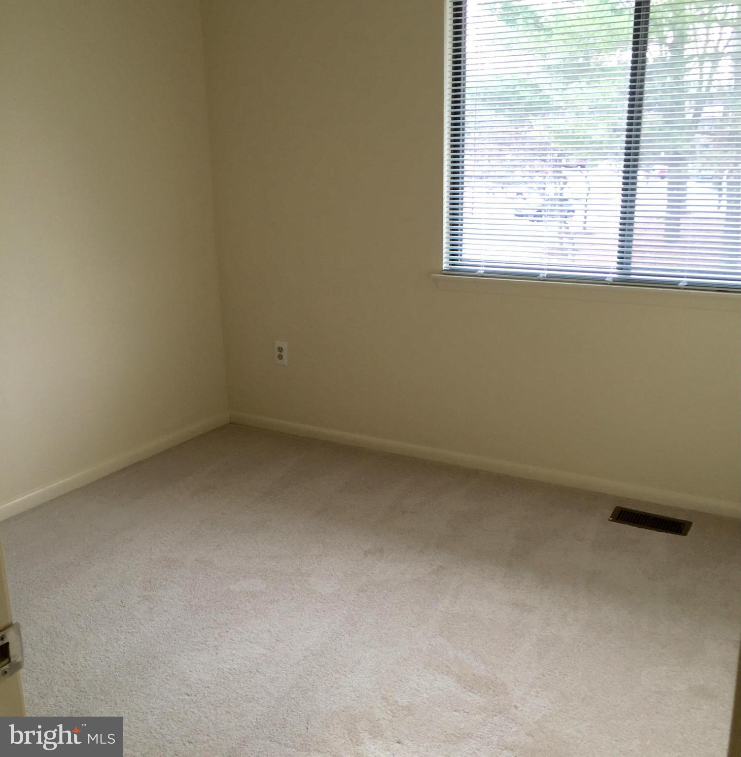 CHURCHILL TOWN SECTOR - Residential Lease