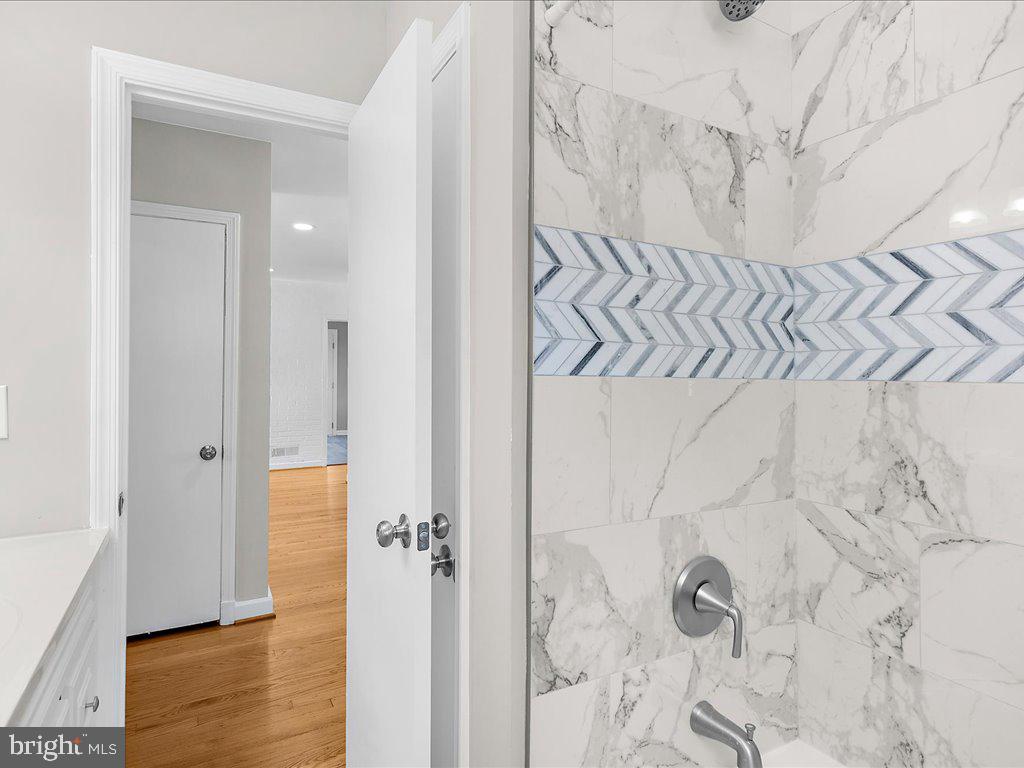 GLENDALE - Residential