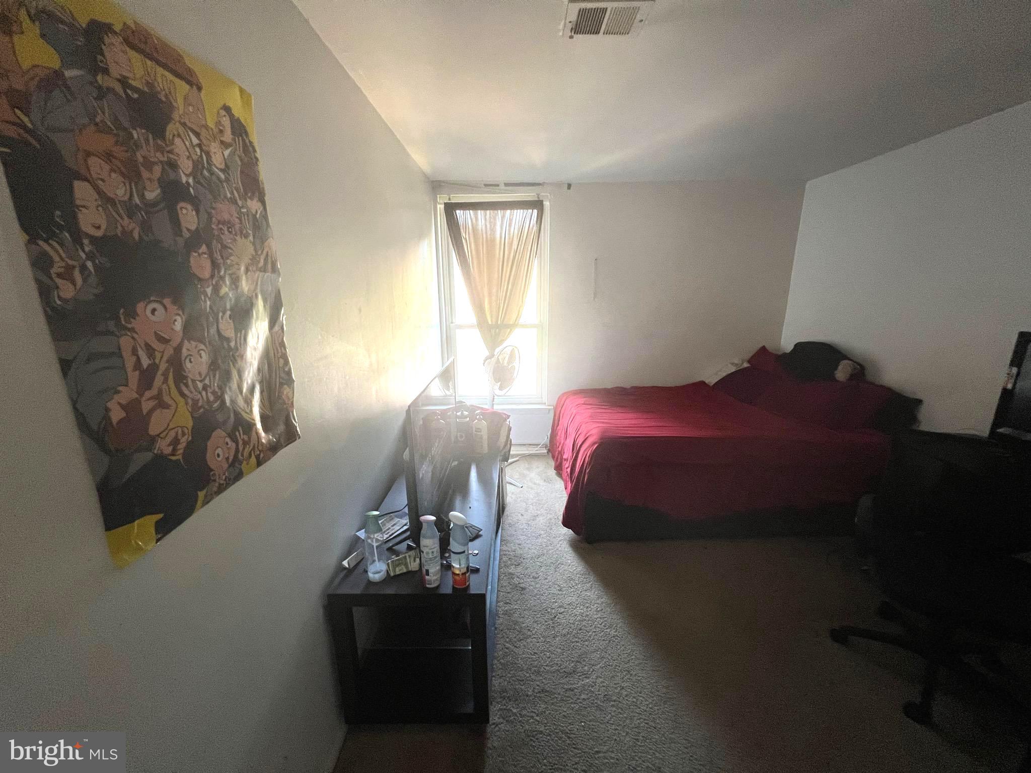 HUNTLEY SQUARE CONDOMINIUMS - Residential