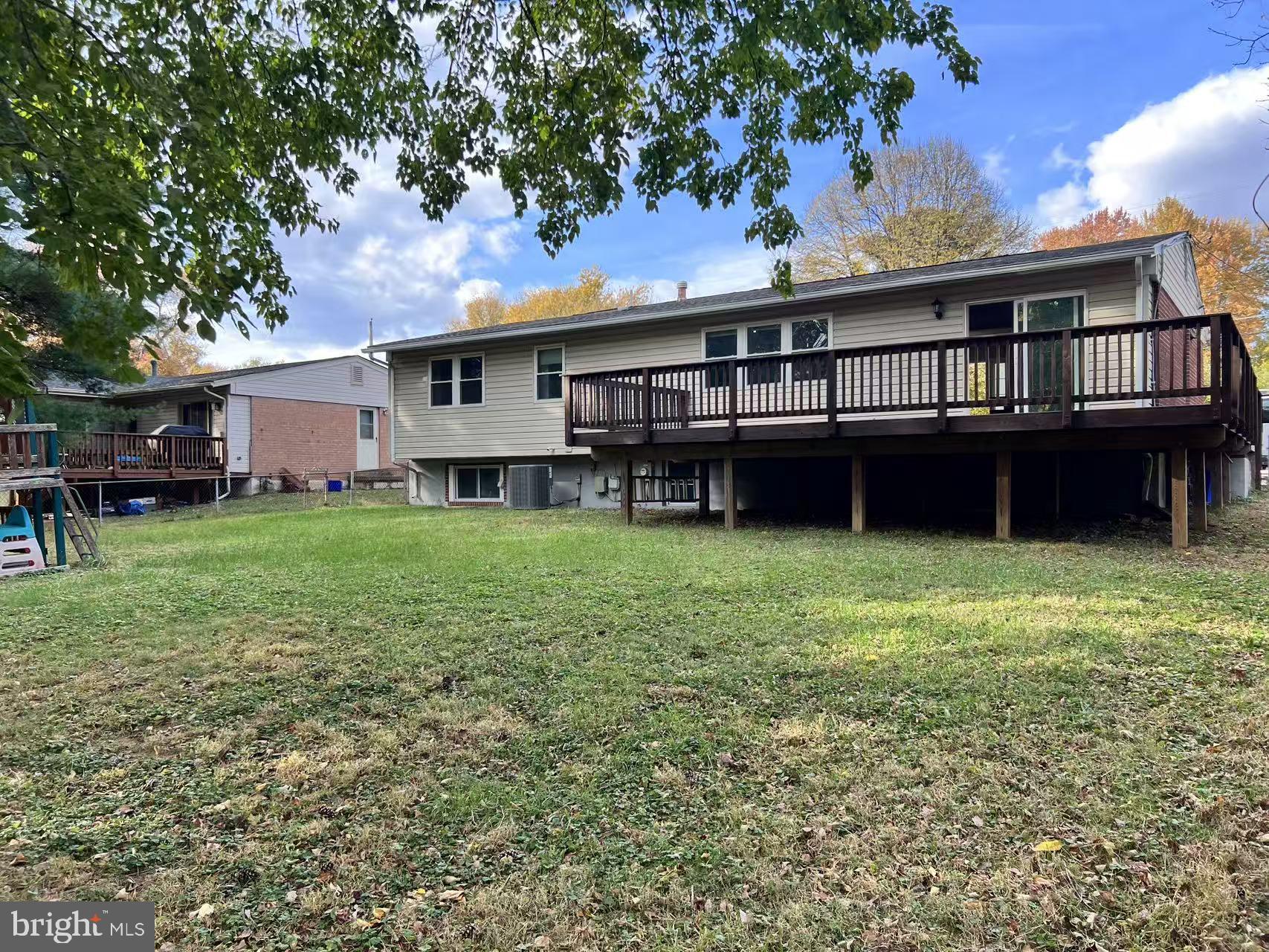 ENGLISH MANOR - Residential