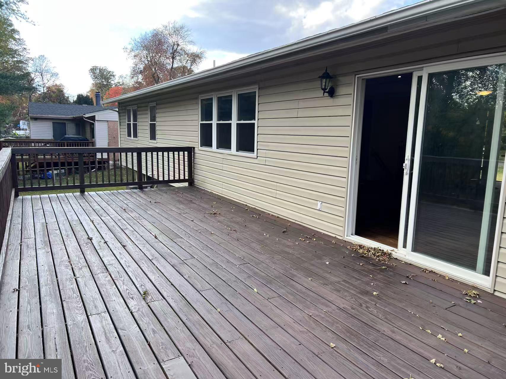 ENGLISH MANOR - Residential