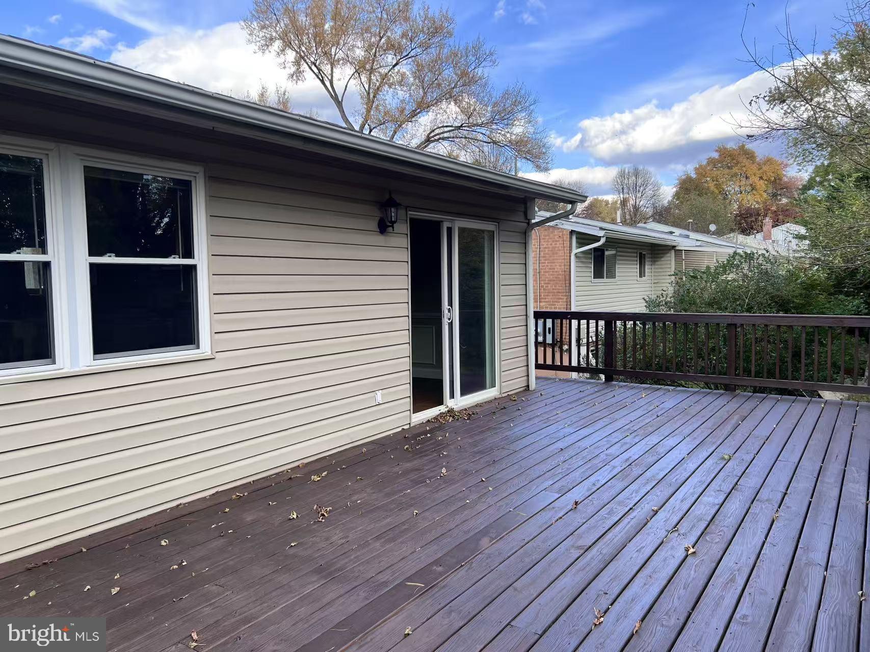 ENGLISH MANOR - Residential