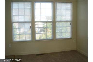 643 MCLEARY SQUARE SE