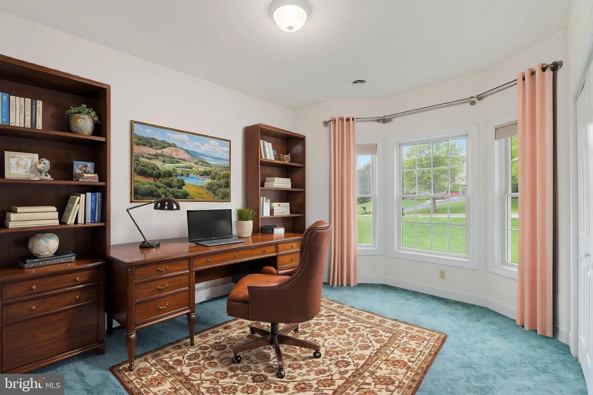 Zionsville, Pennsylvania 18092, United States, 4 Bedrooms Bedrooms, ,4 BathroomsBathrooms,Residential,Pending,127651