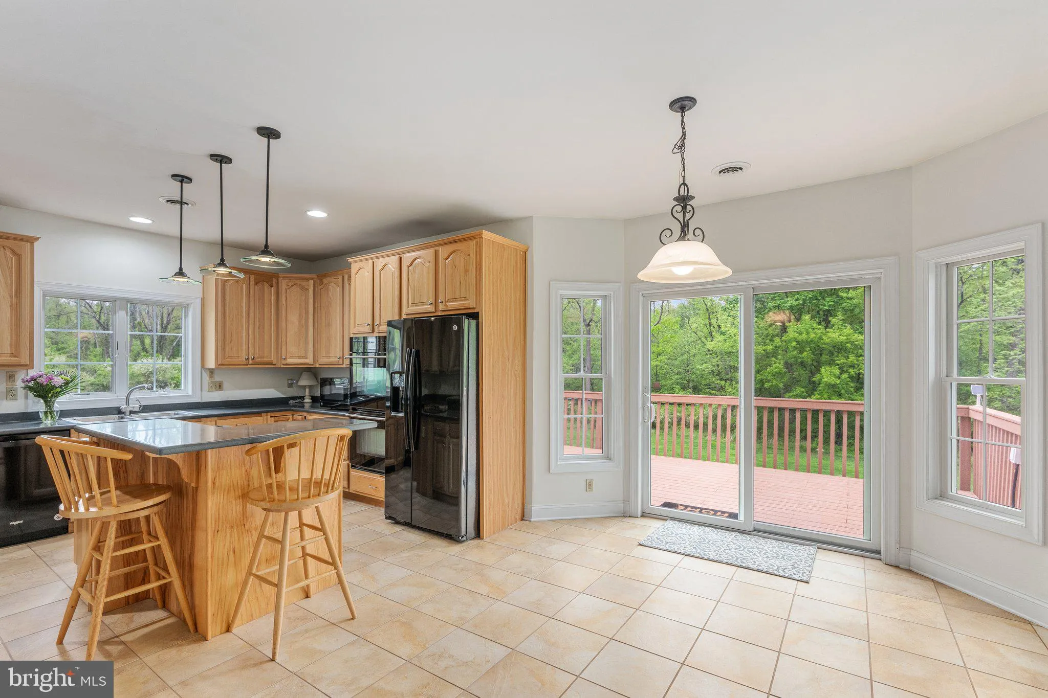 Zionsville, Pennsylvania 18092, United States, 4 Bedrooms Bedrooms, ,4 BathroomsBathrooms,Residential,Pending,127651