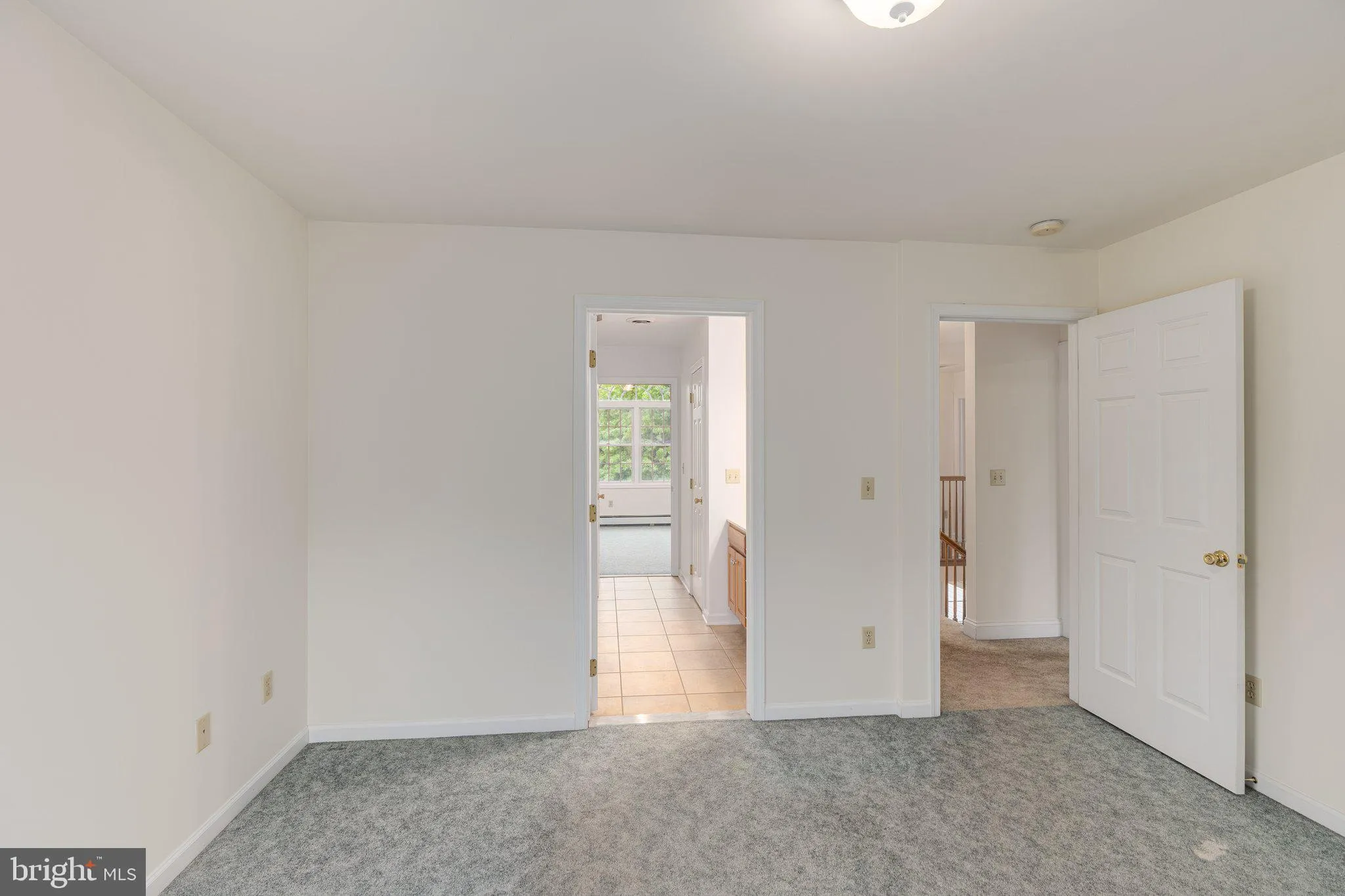 Zionsville, Pennsylvania 18092, United States, 4 Bedrooms Bedrooms, ,4 BathroomsBathrooms,Residential,Pending,127651