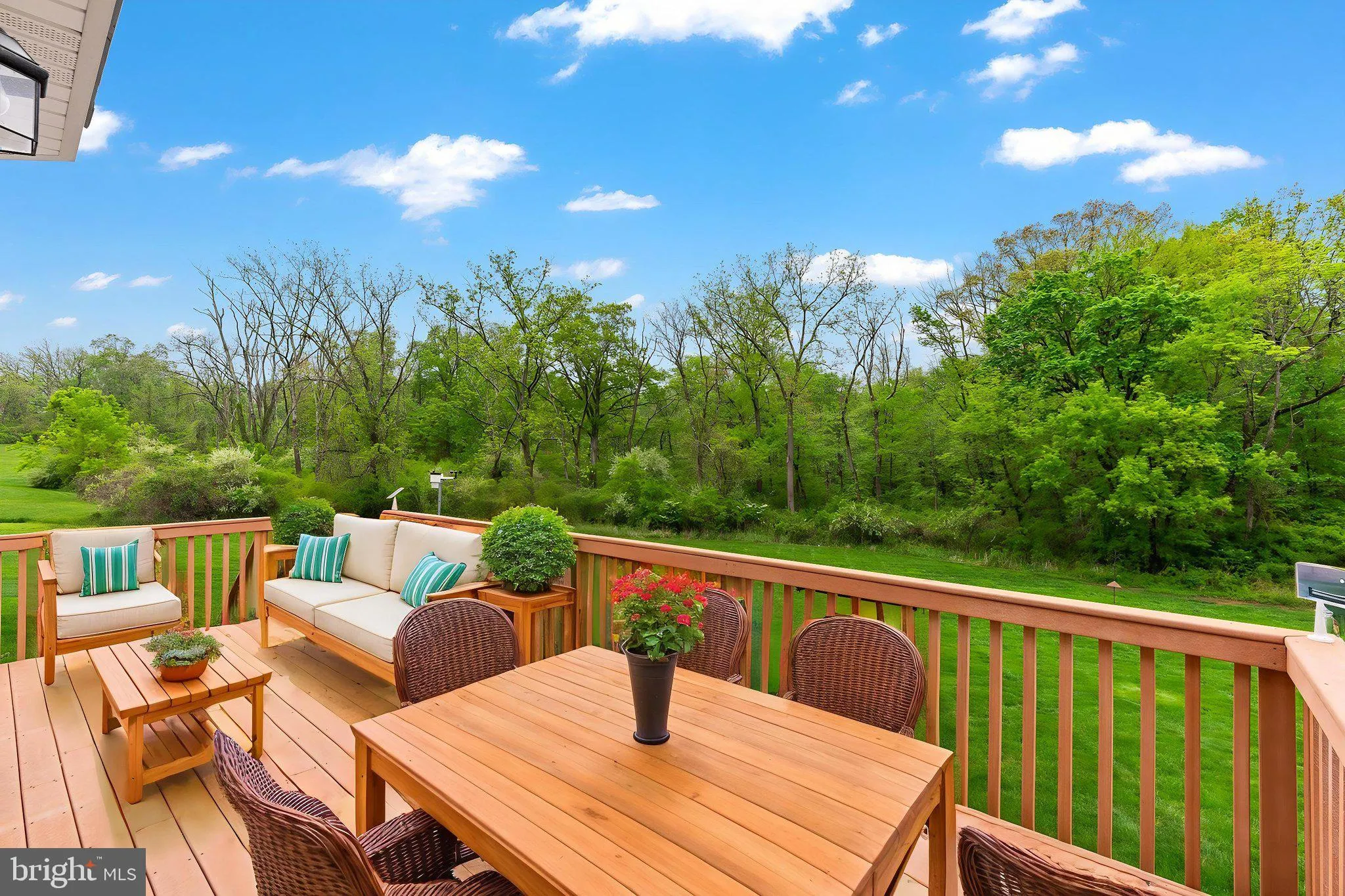 Zionsville, Pennsylvania 18092, United States, 4 Bedrooms Bedrooms, ,4 BathroomsBathrooms,Residential,Pending,127651