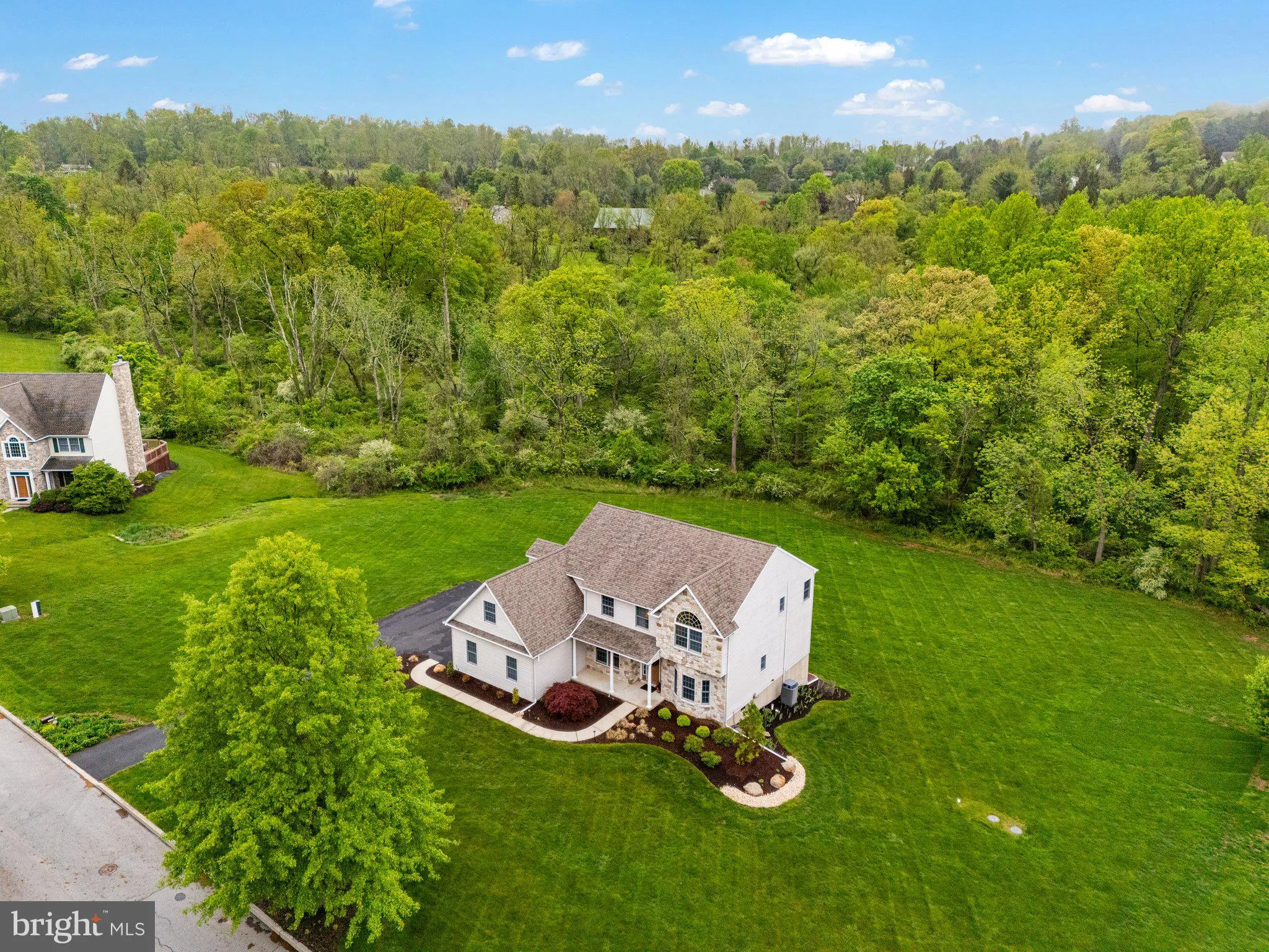 Zionsville, Pennsylvania 18092, United States, 4 Bedrooms Bedrooms, ,4 BathroomsBathrooms,Residential,Pending,127651