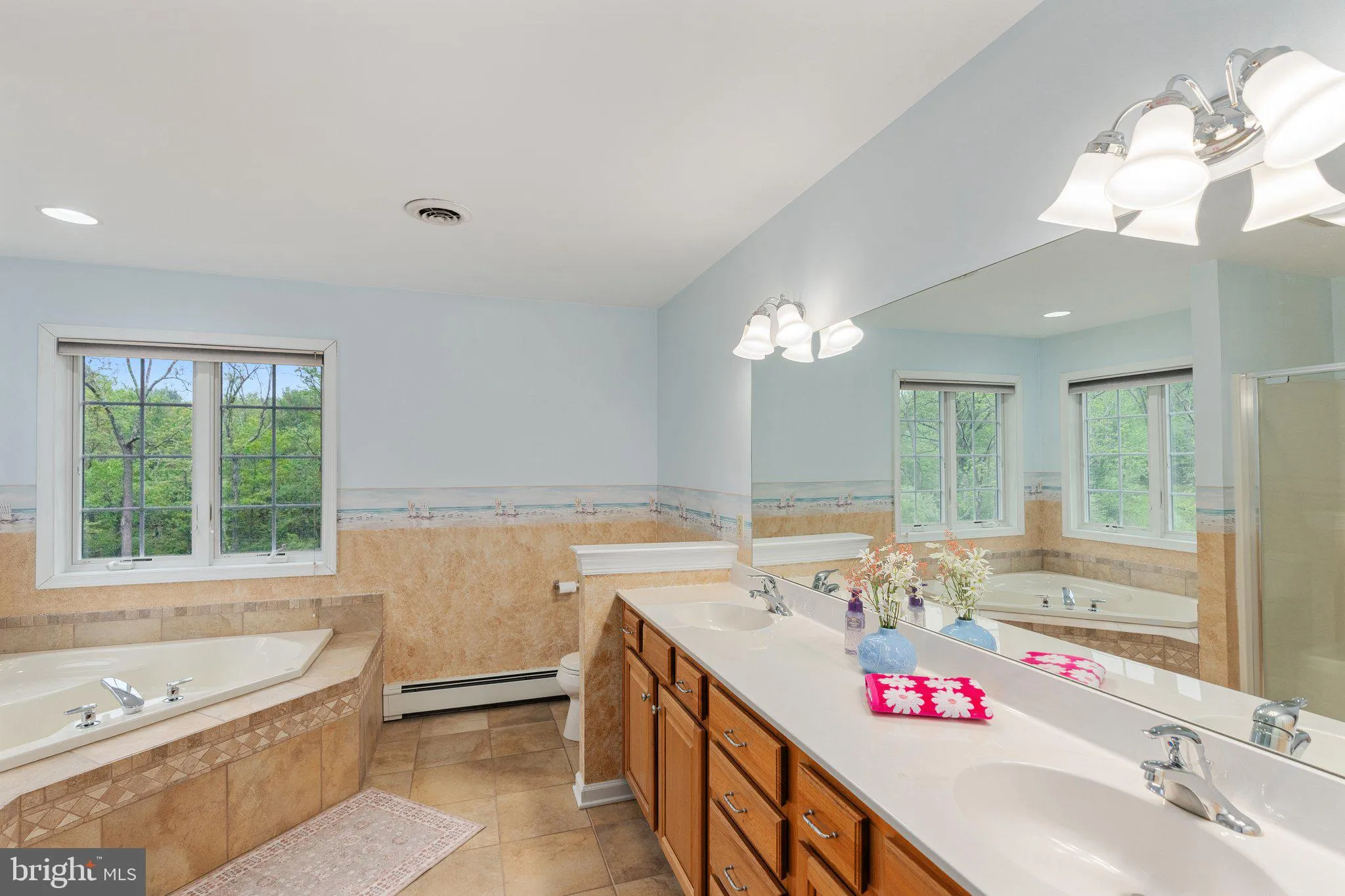 Zionsville, Pennsylvania 18092, United States, 4 Bedrooms Bedrooms, ,4 BathroomsBathrooms,Residential,Pending,127651