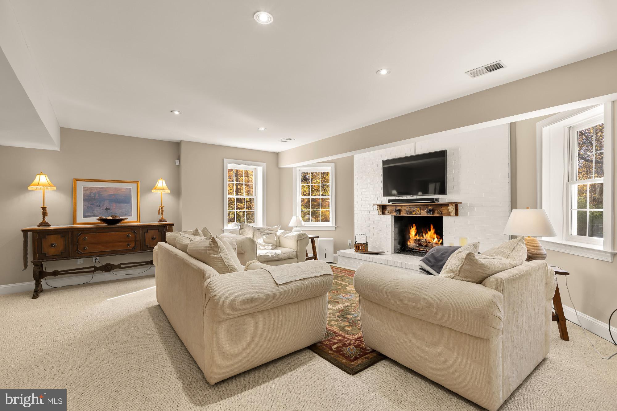 NEW BEDFORD - Residential