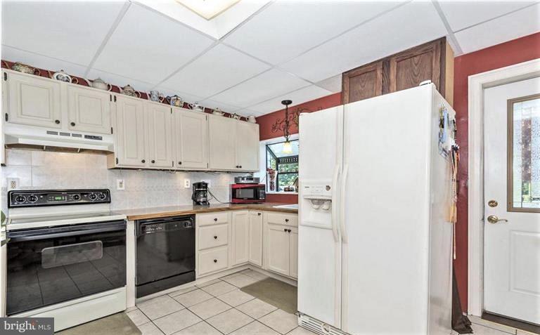 MT AIRY ESTATES - Residential