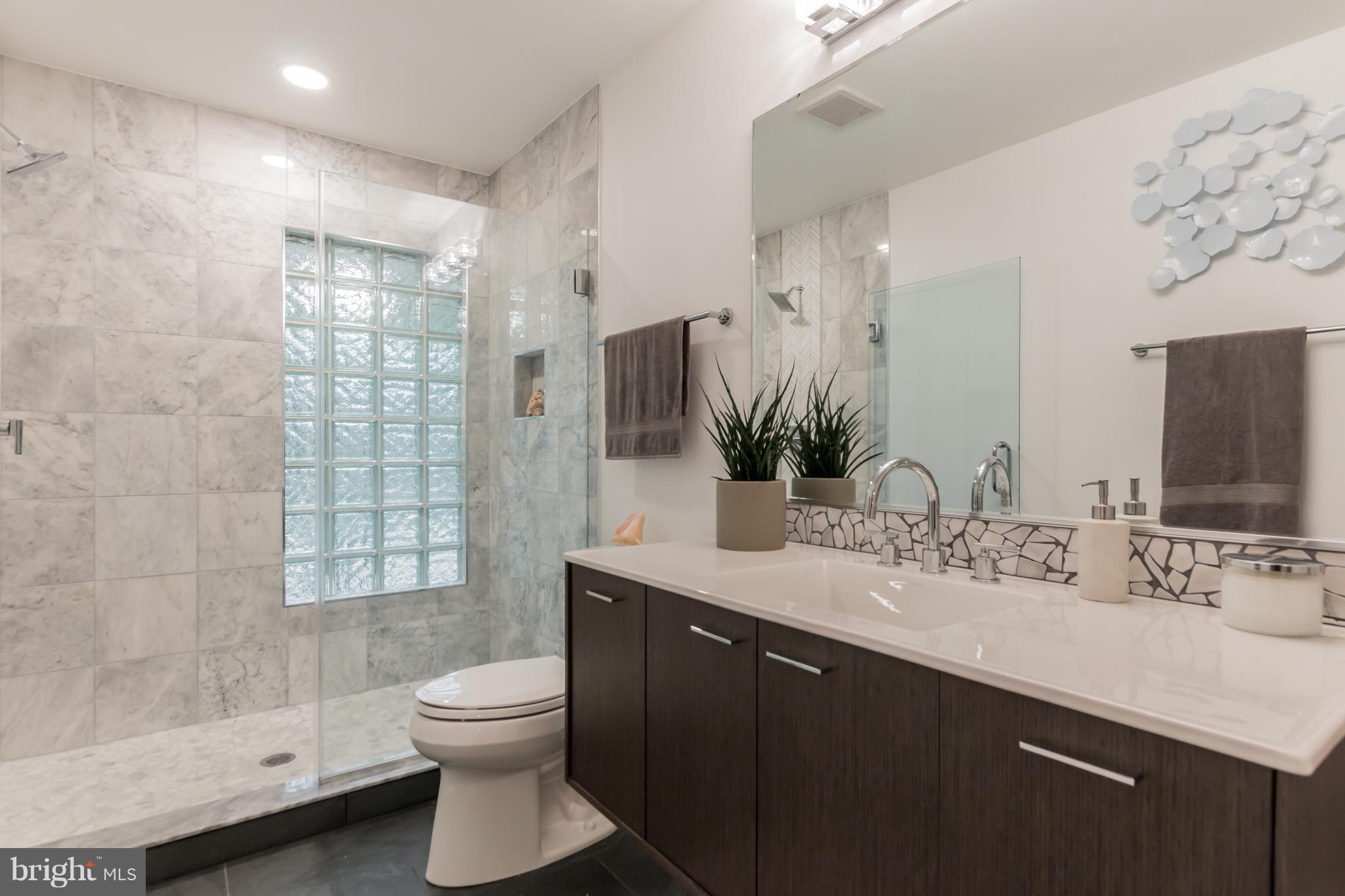 MANOR PARK - Residential