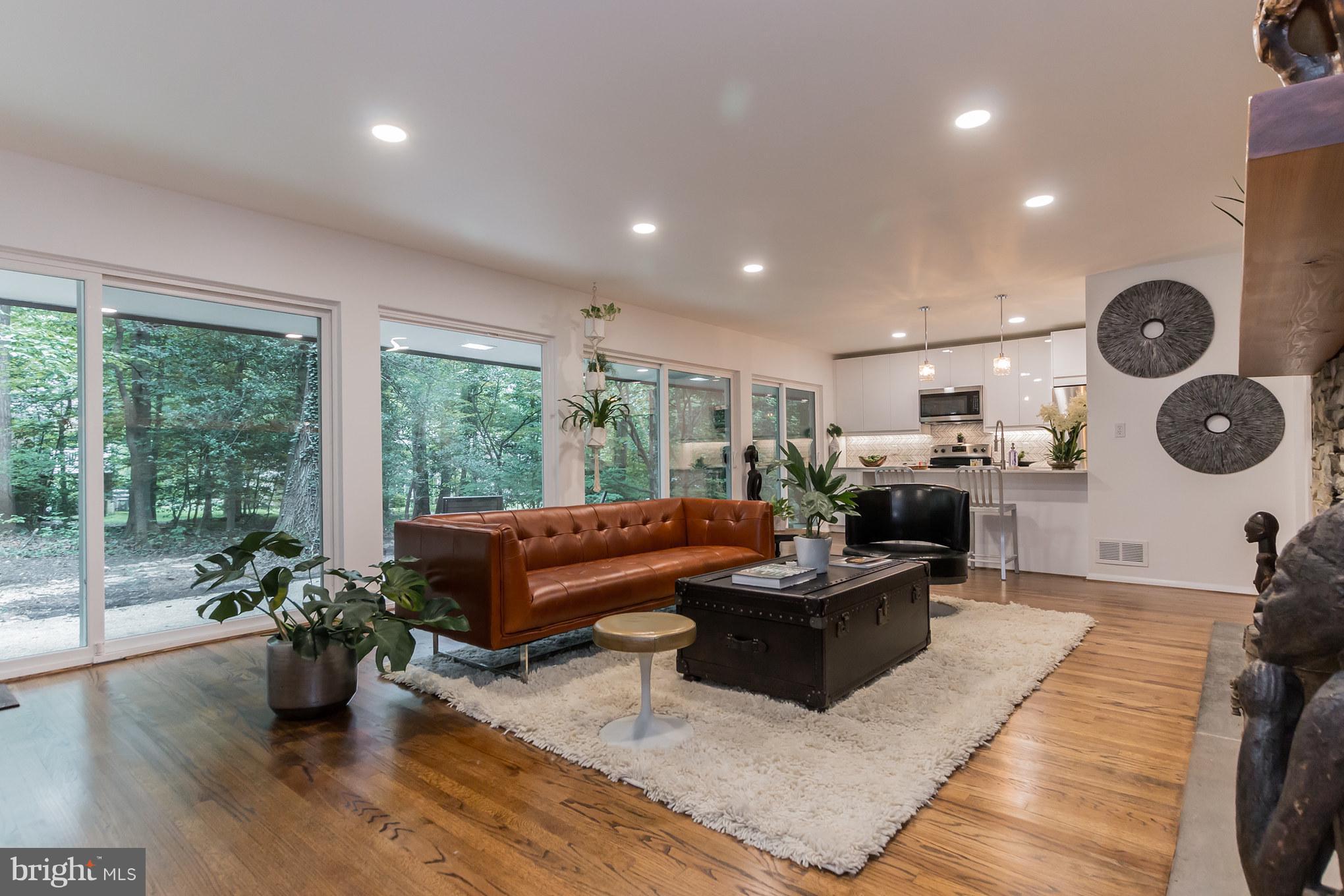 MANOR PARK - Residential