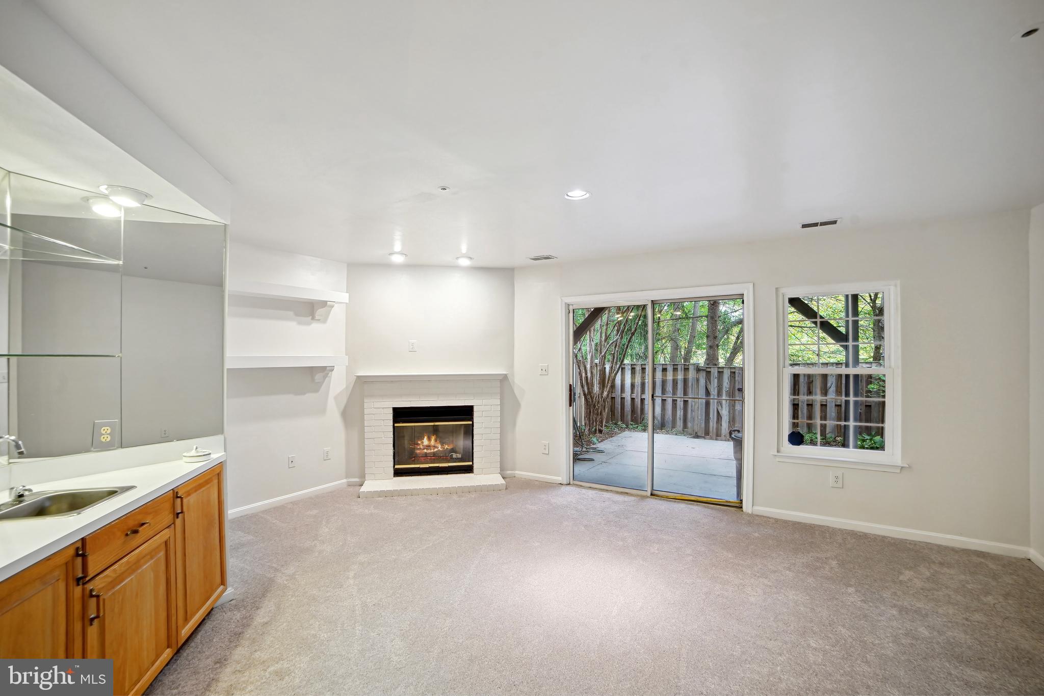 HALLOWELL - Residential