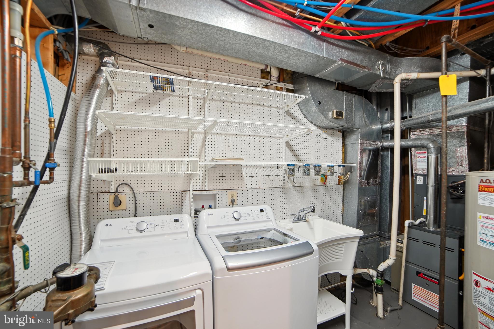 HALLOWELL - Residential