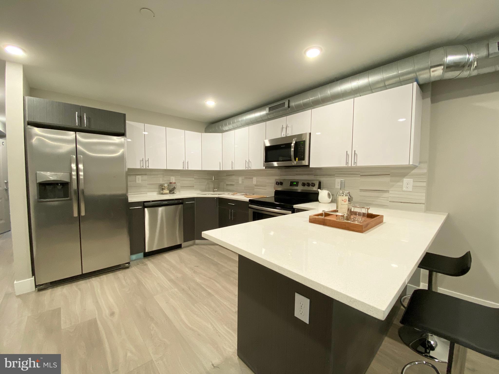 OLDE KENSINGTON - Residential Lease