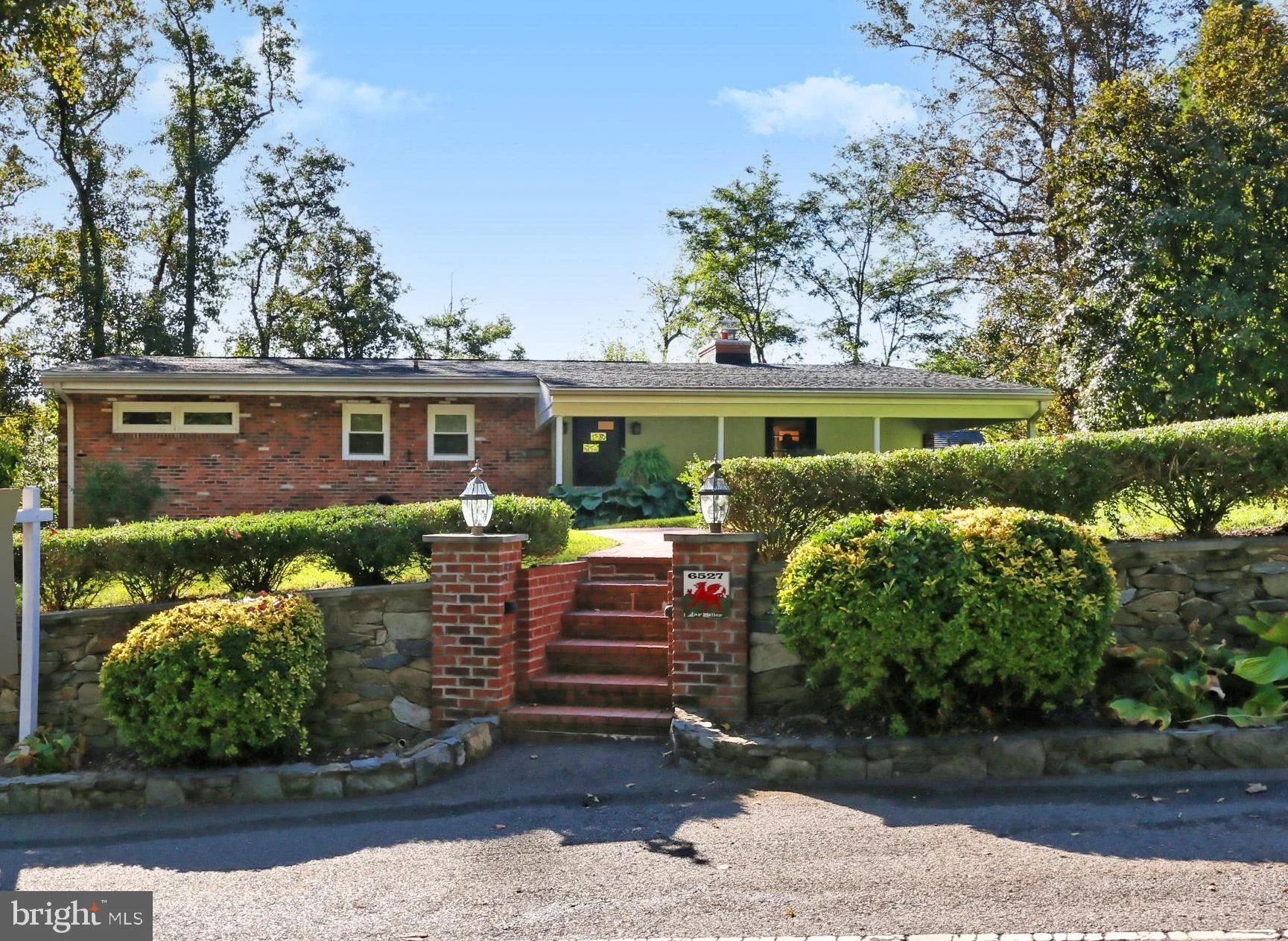 6527 Jay Miller Dr. Dr, Falls Church, VA, 22041