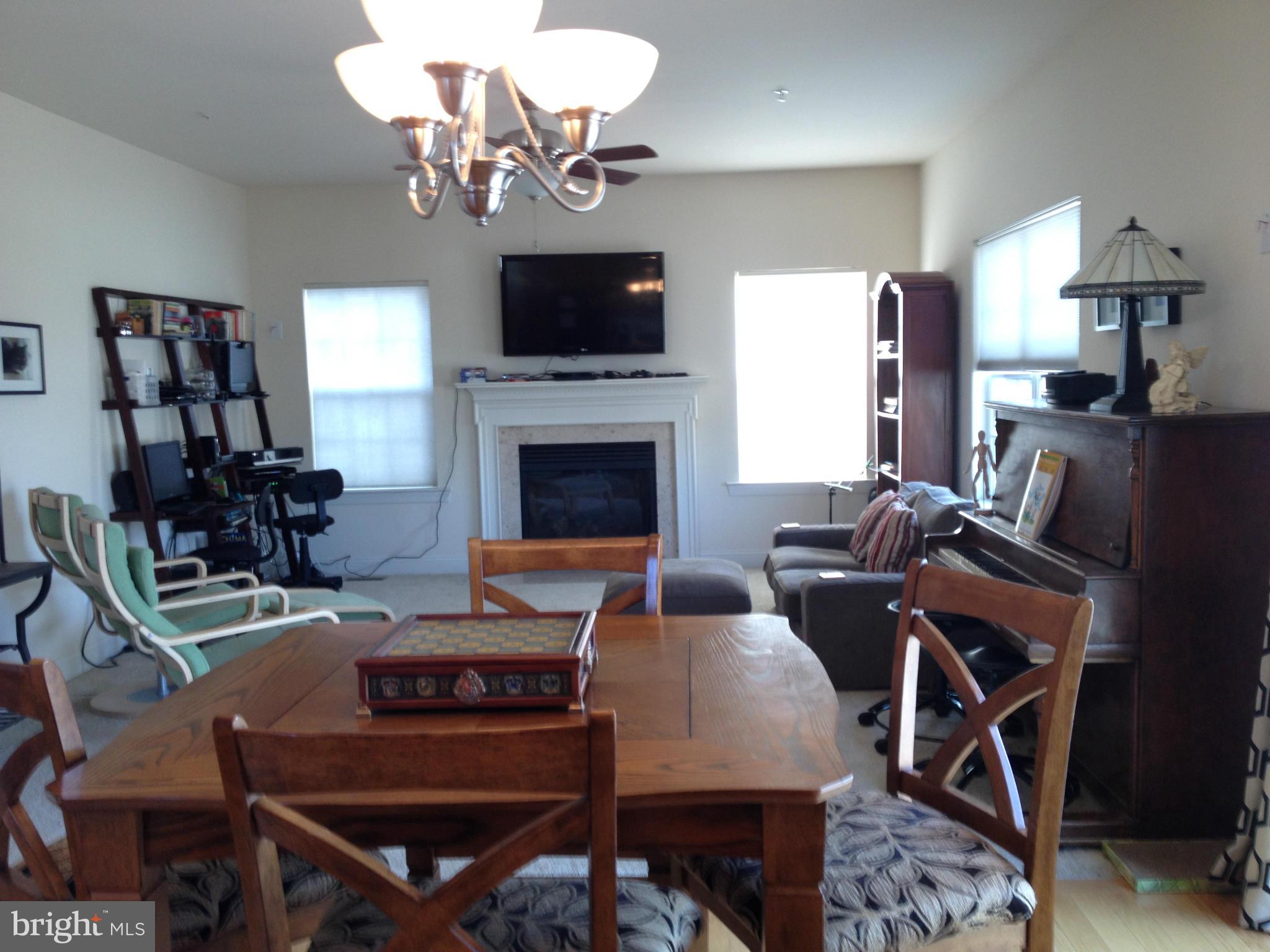 BROAD CREEK - Residential Lease