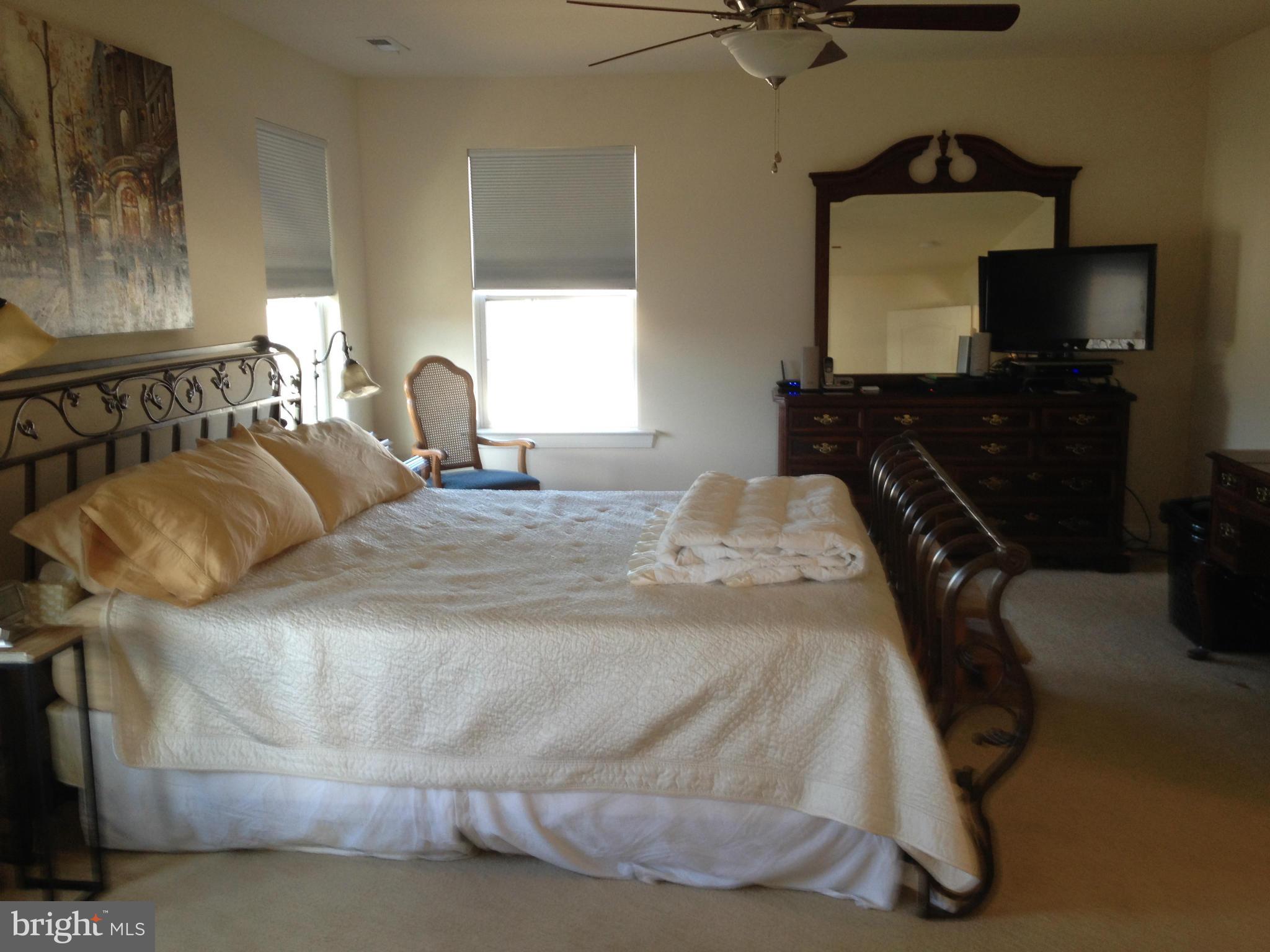 BROAD CREEK - Residential Lease