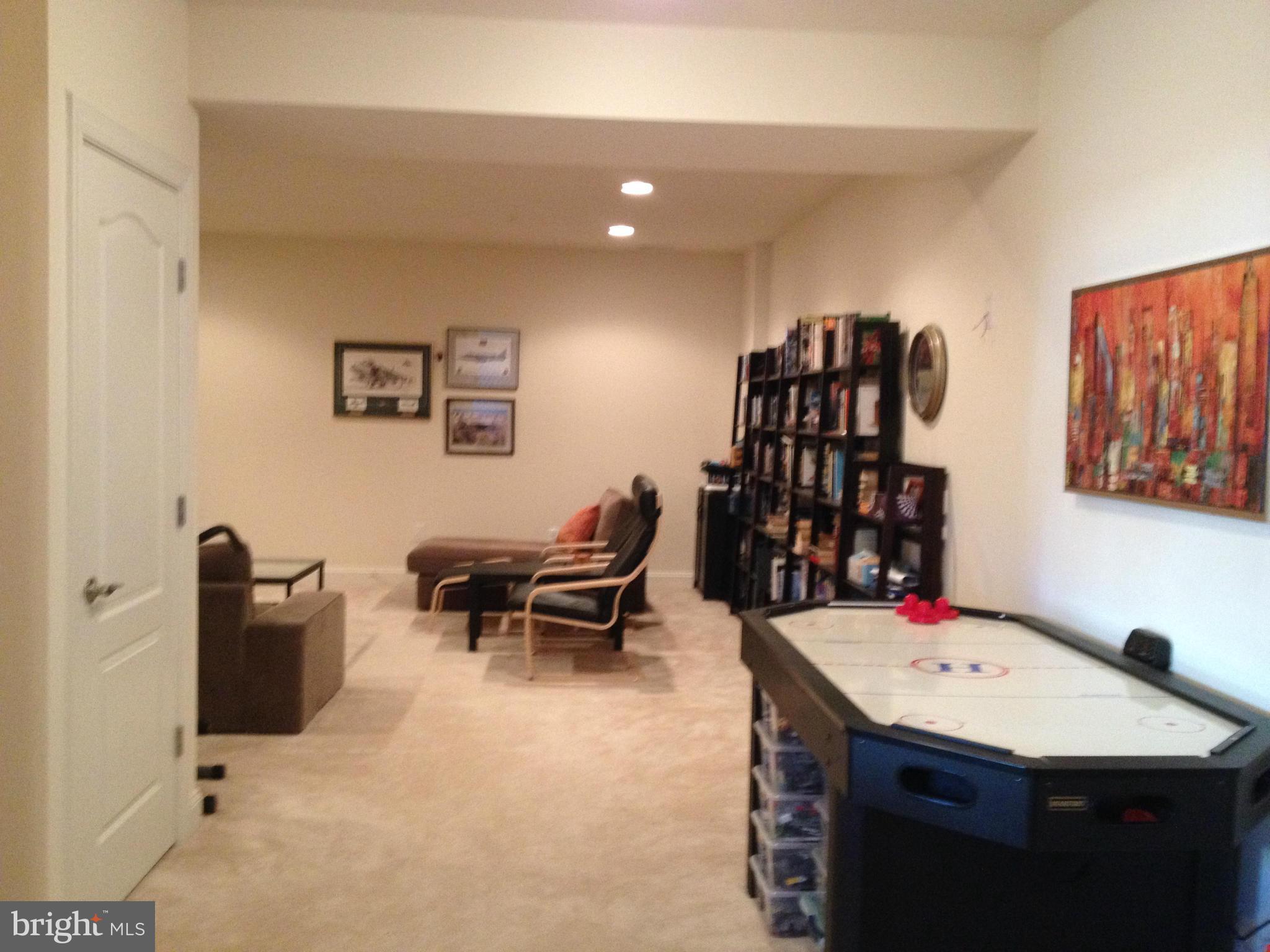 BROAD CREEK - Residential Lease