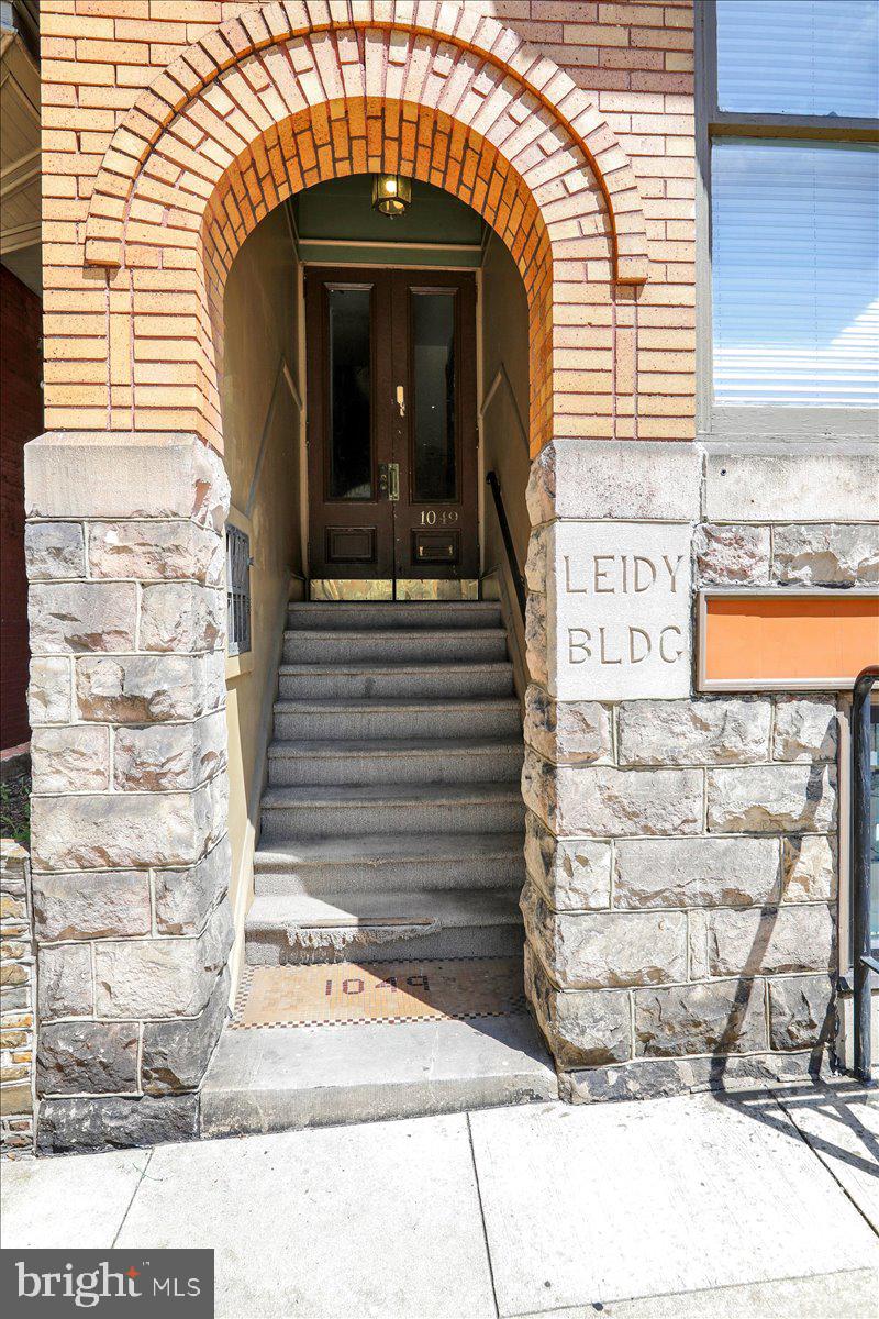 1049 PENN STREET