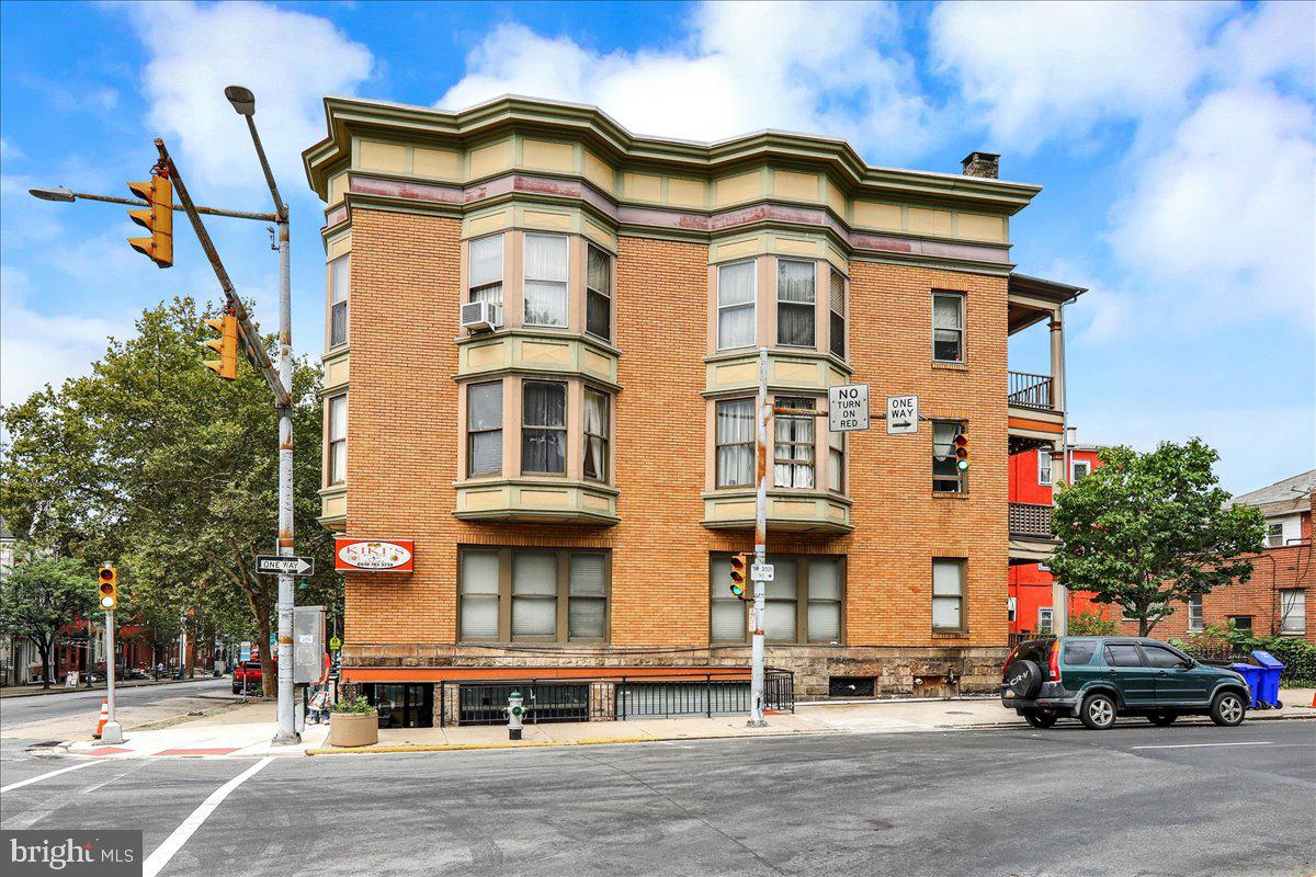 1049 PENN STREET