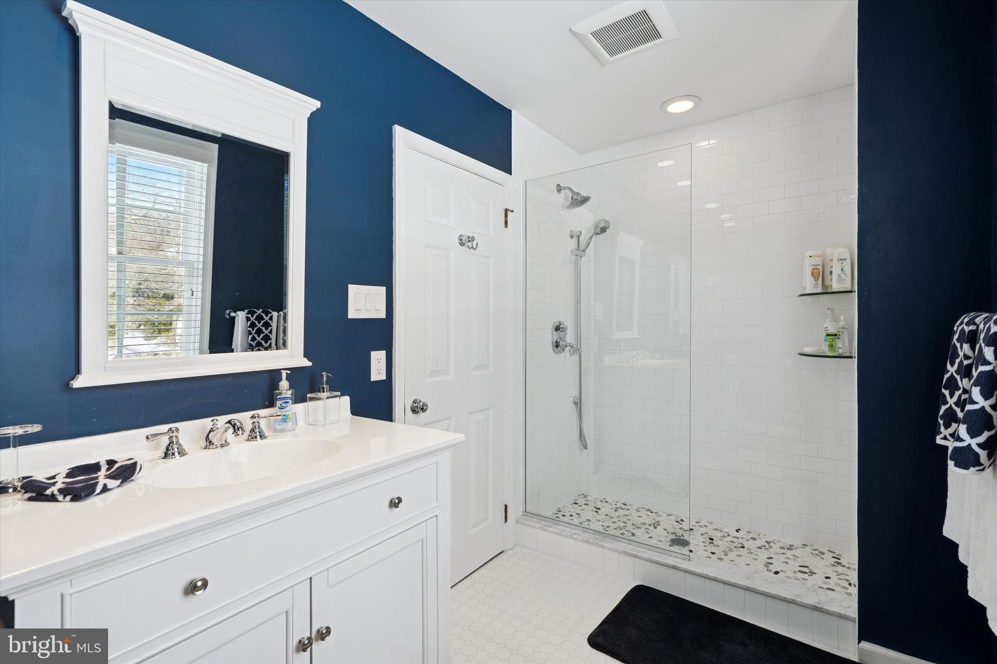 BRYN MAWR - Residential