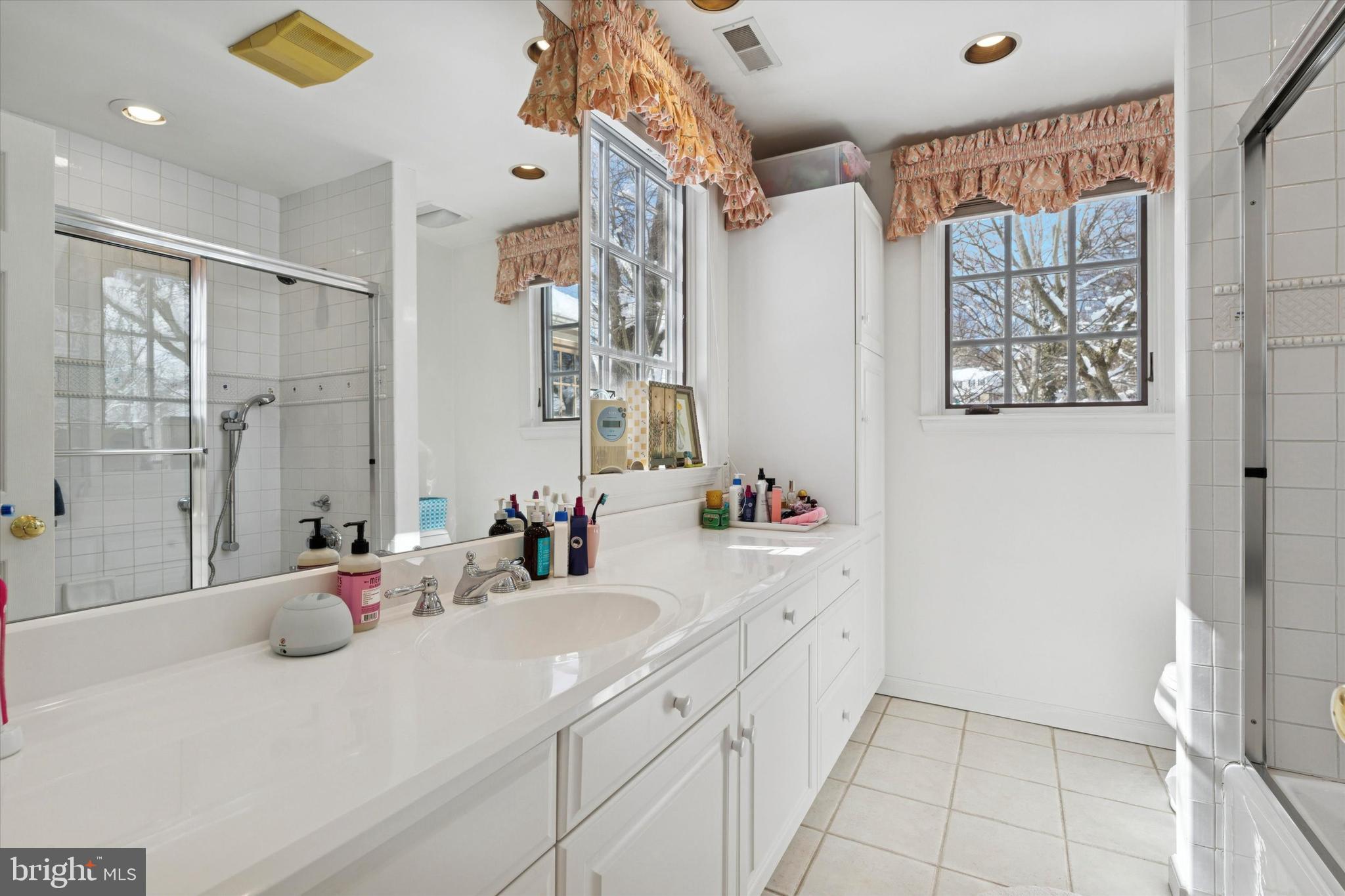 BRYN MAWR - Residential