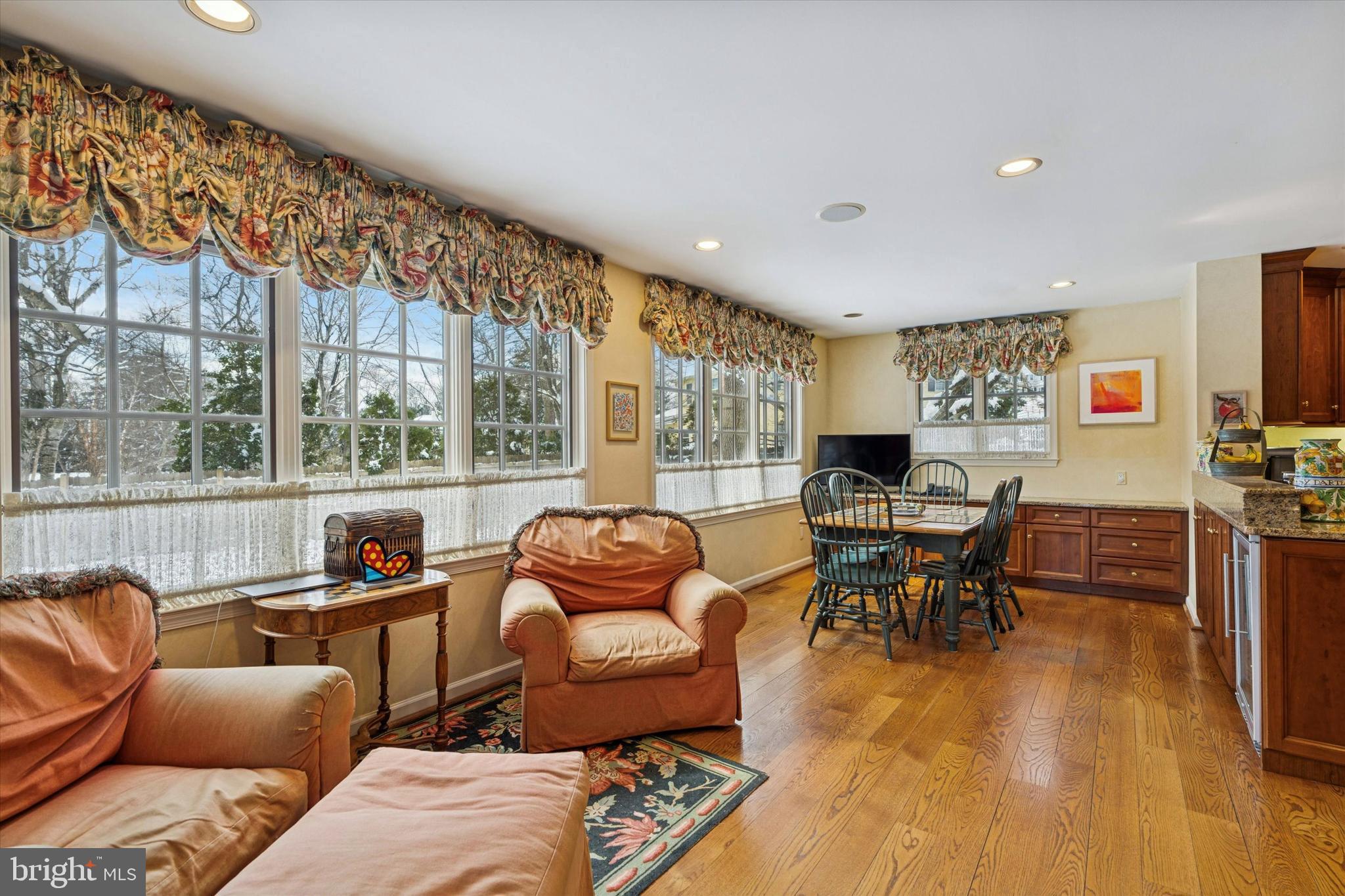 BRYN MAWR - Residential