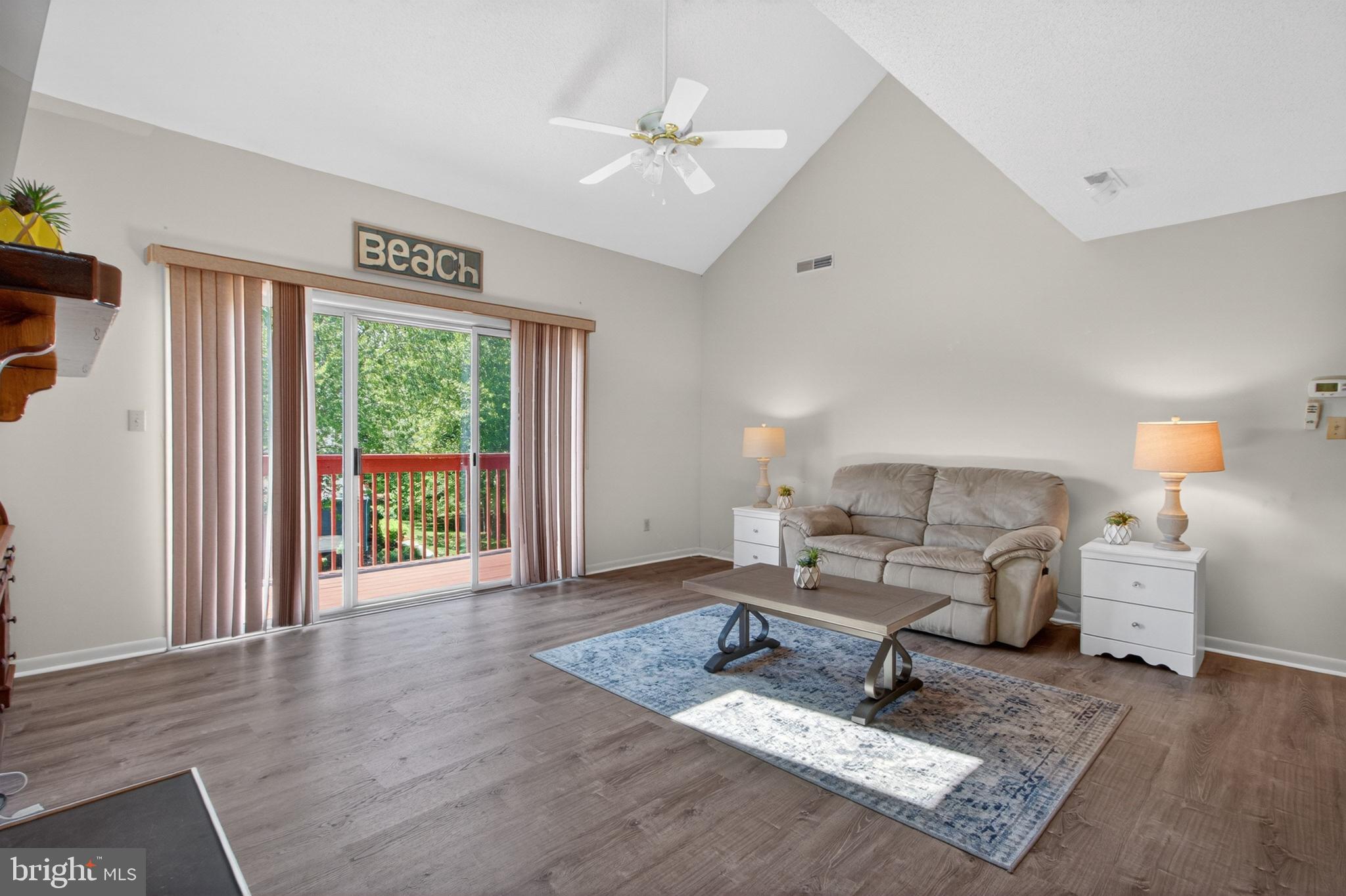 18 EAGLES LANDING 1810