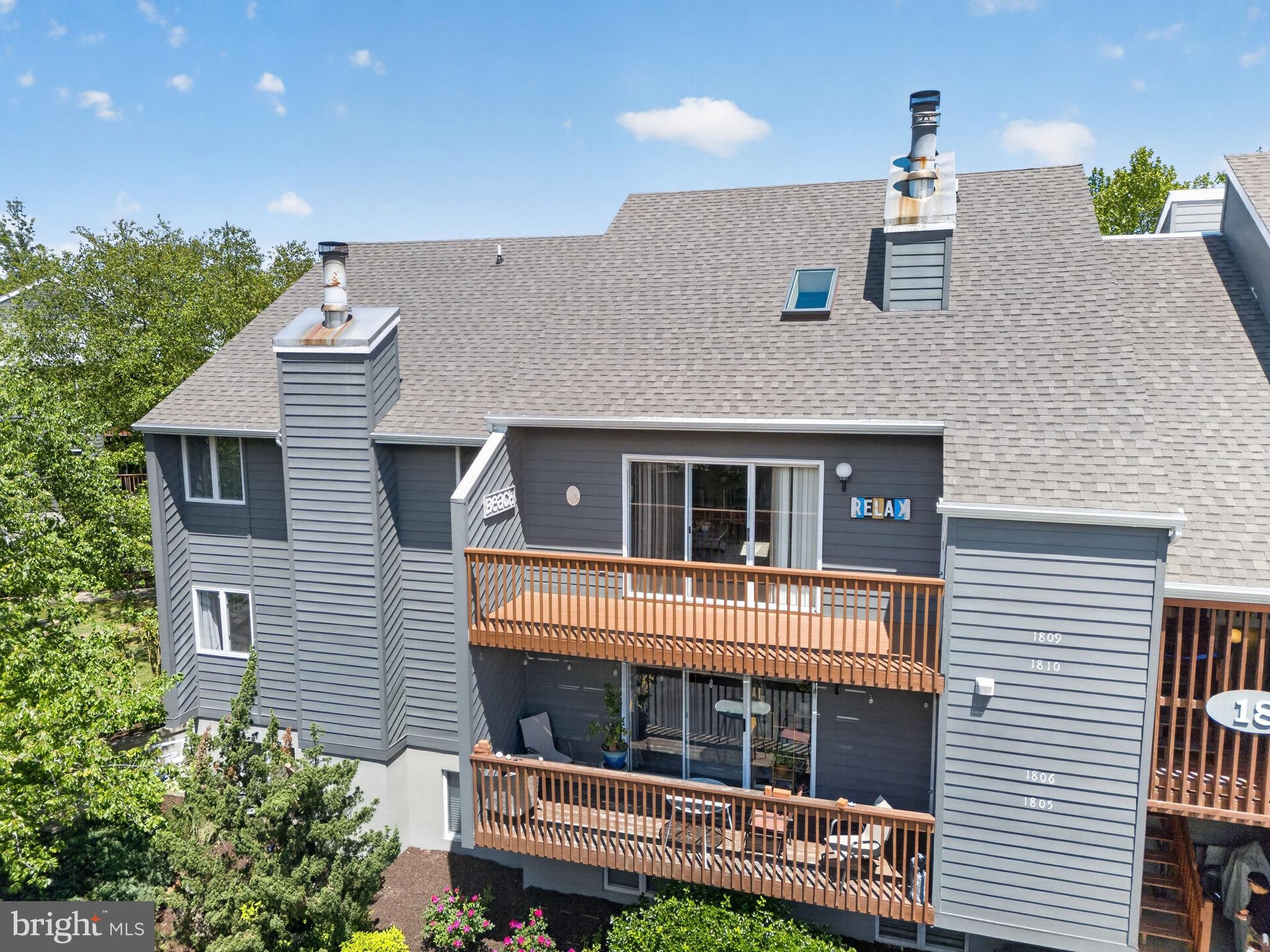 18 EAGLES LANDING 1810