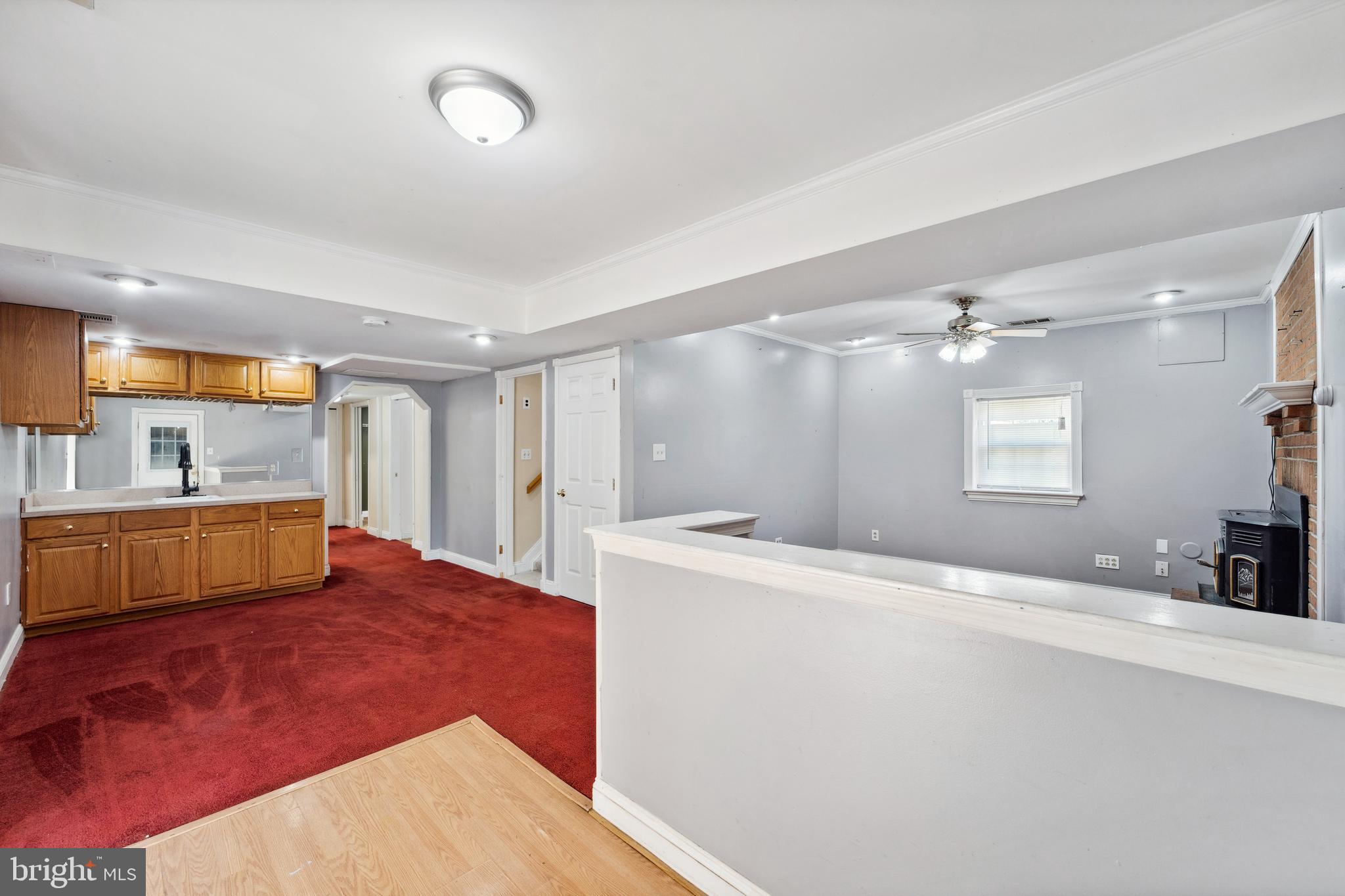 COUNTRY LAKES - Residential