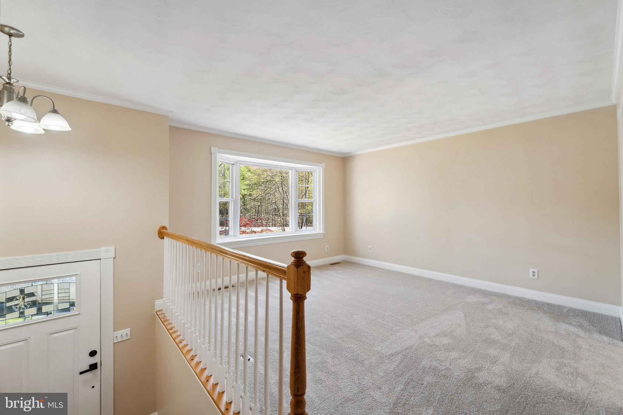 COUNTRY LAKES - Residential