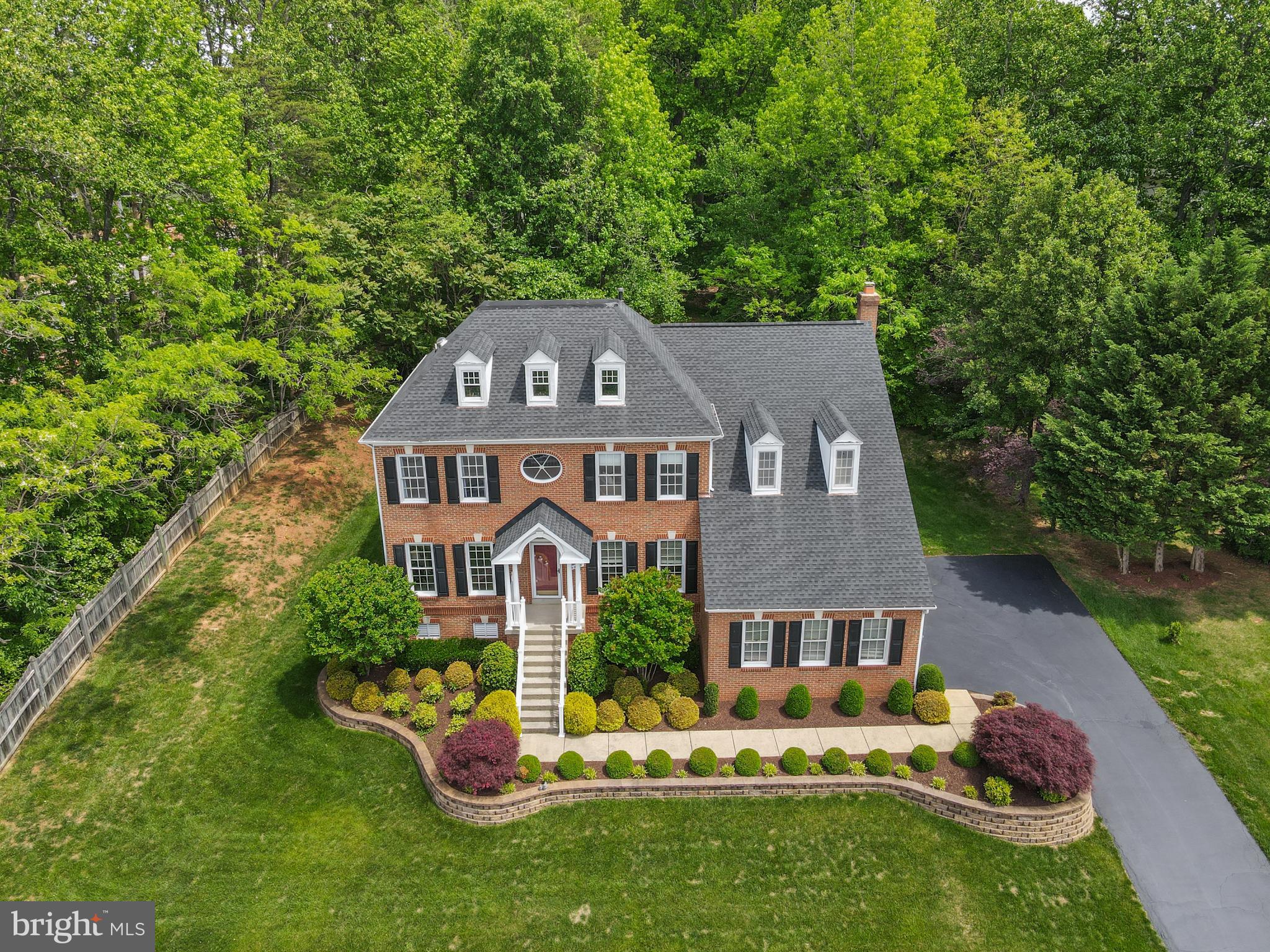 5325 SANDY POINT LANE