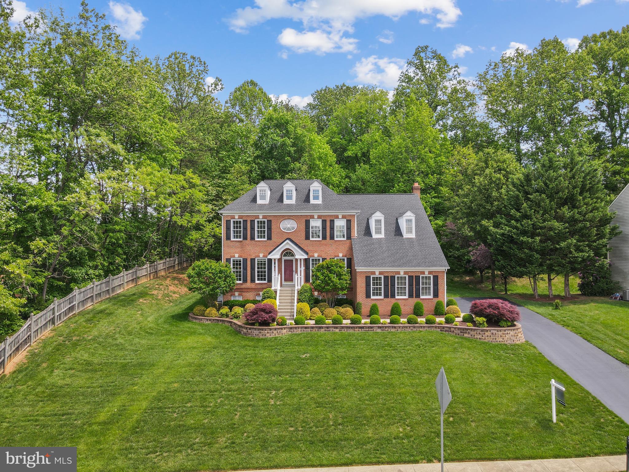 5325 SANDY POINT LANE