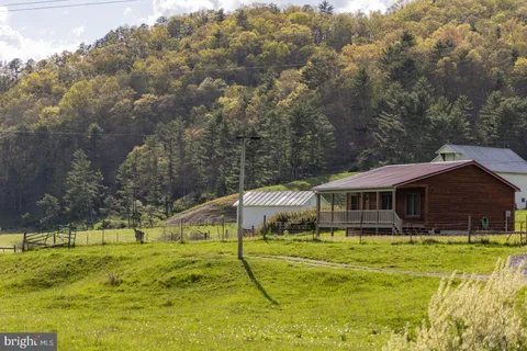 83 Hill Country Road, Marlinton, WV MLS: WVPO2000044