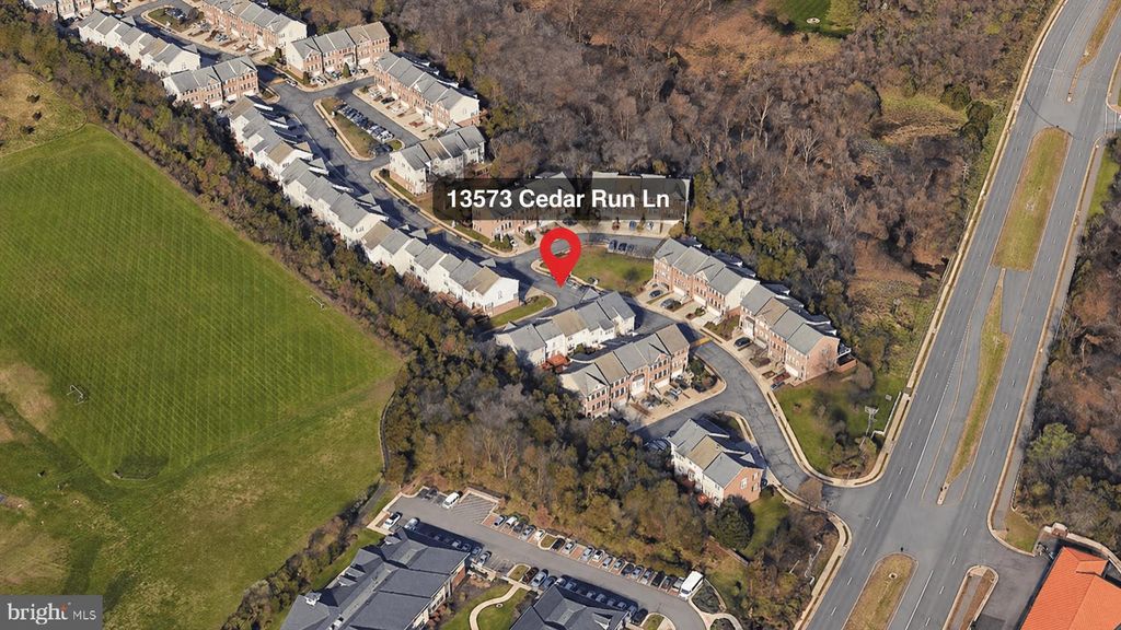 Photo of 13573 Cedar Run Lane, HERNDON, VA 20171 (MLS # VAFX2310998)