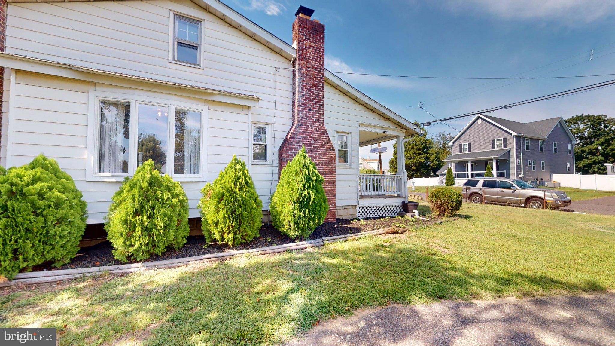10 E BATTEN AVENUE