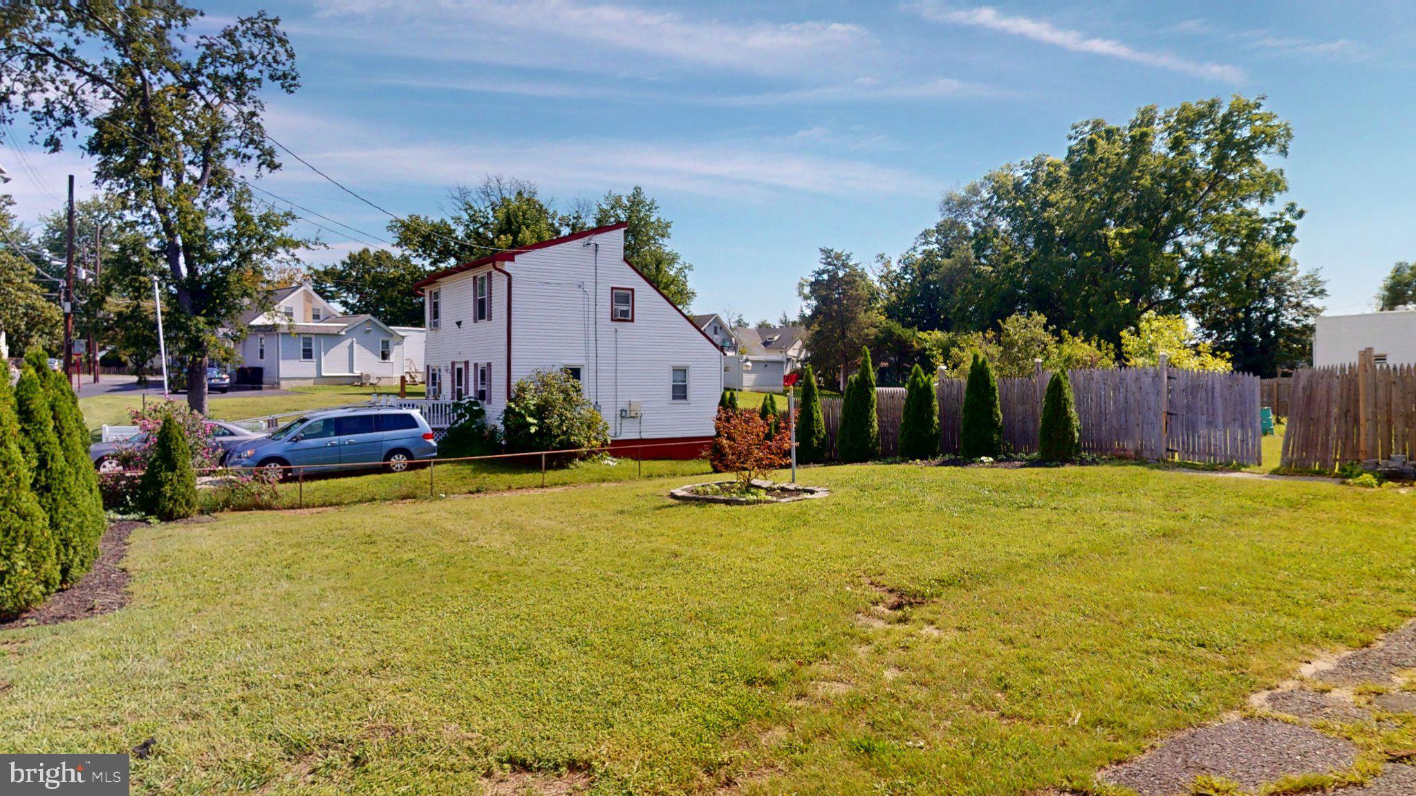10 E BATTEN AVENUE