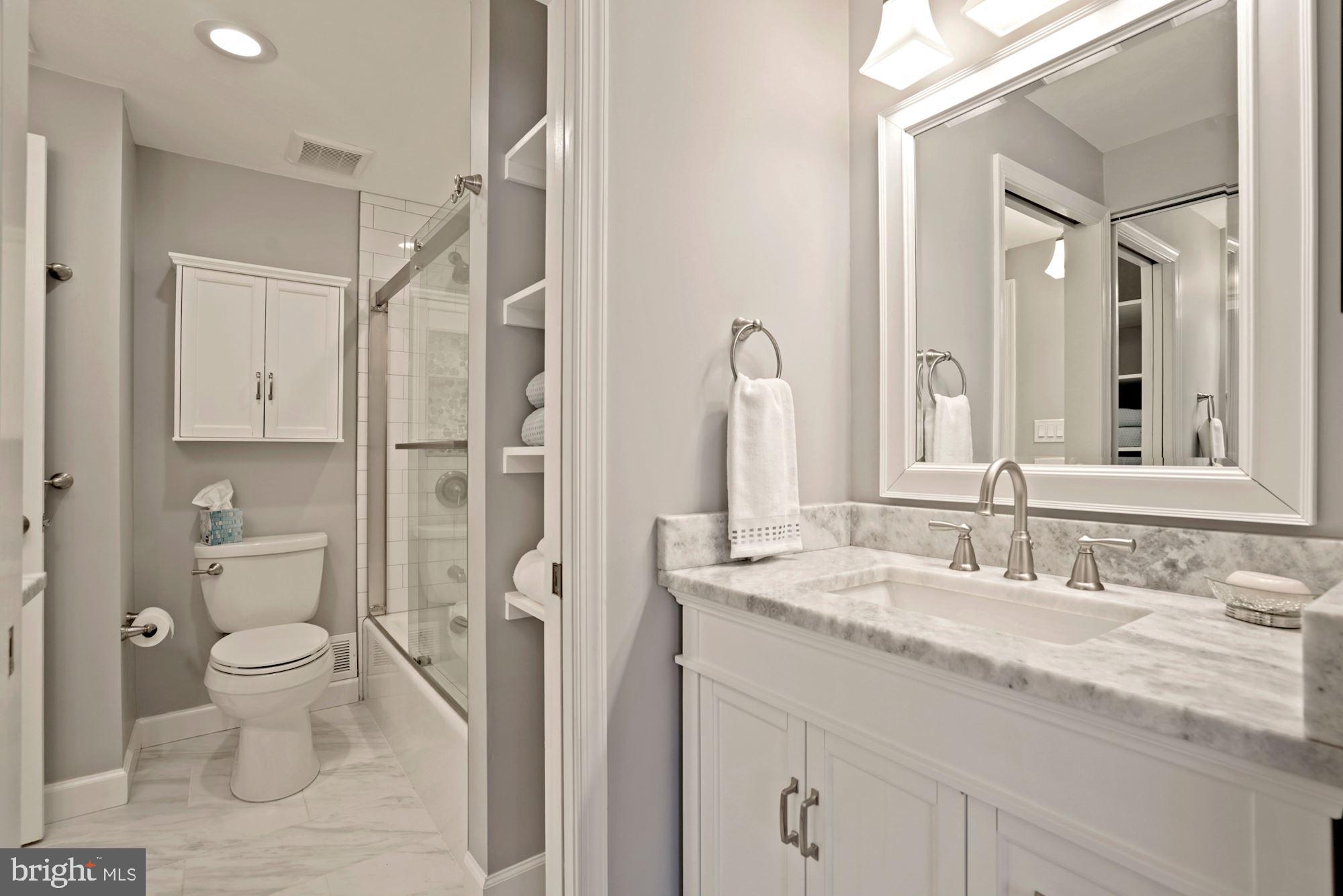 LAUREL GREEN - Residential Lease